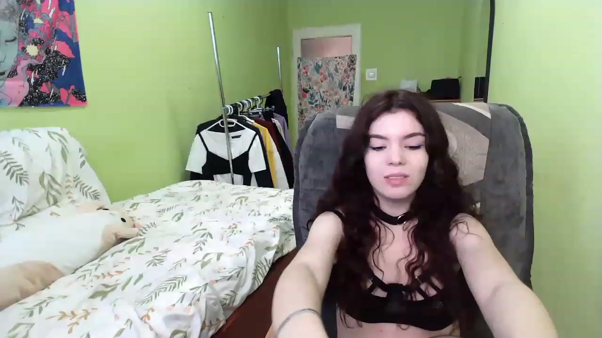 Gallery image thumbnail from So_Karry's myfreecams stream on, 02/23/2023, 13:22 image 13 of 20