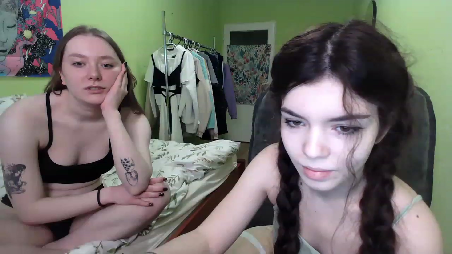 Gallery image thumbnail from So_Karry's myfreecams stream on, 03/03/2023, 13:45 image 17 of 20