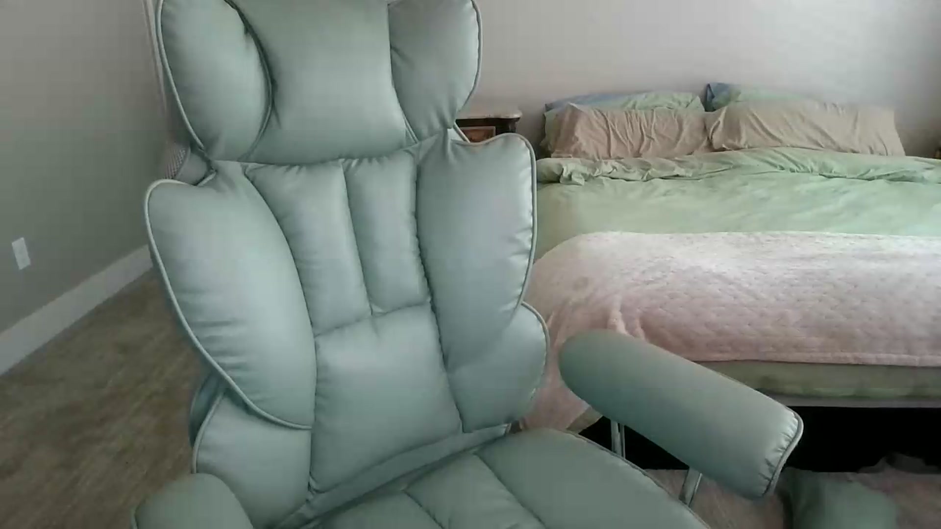 Gallery image thumbnail from Soccer_Trickk's myfreecams stream on, 06/10/2026, 20:10 image 8 of 20