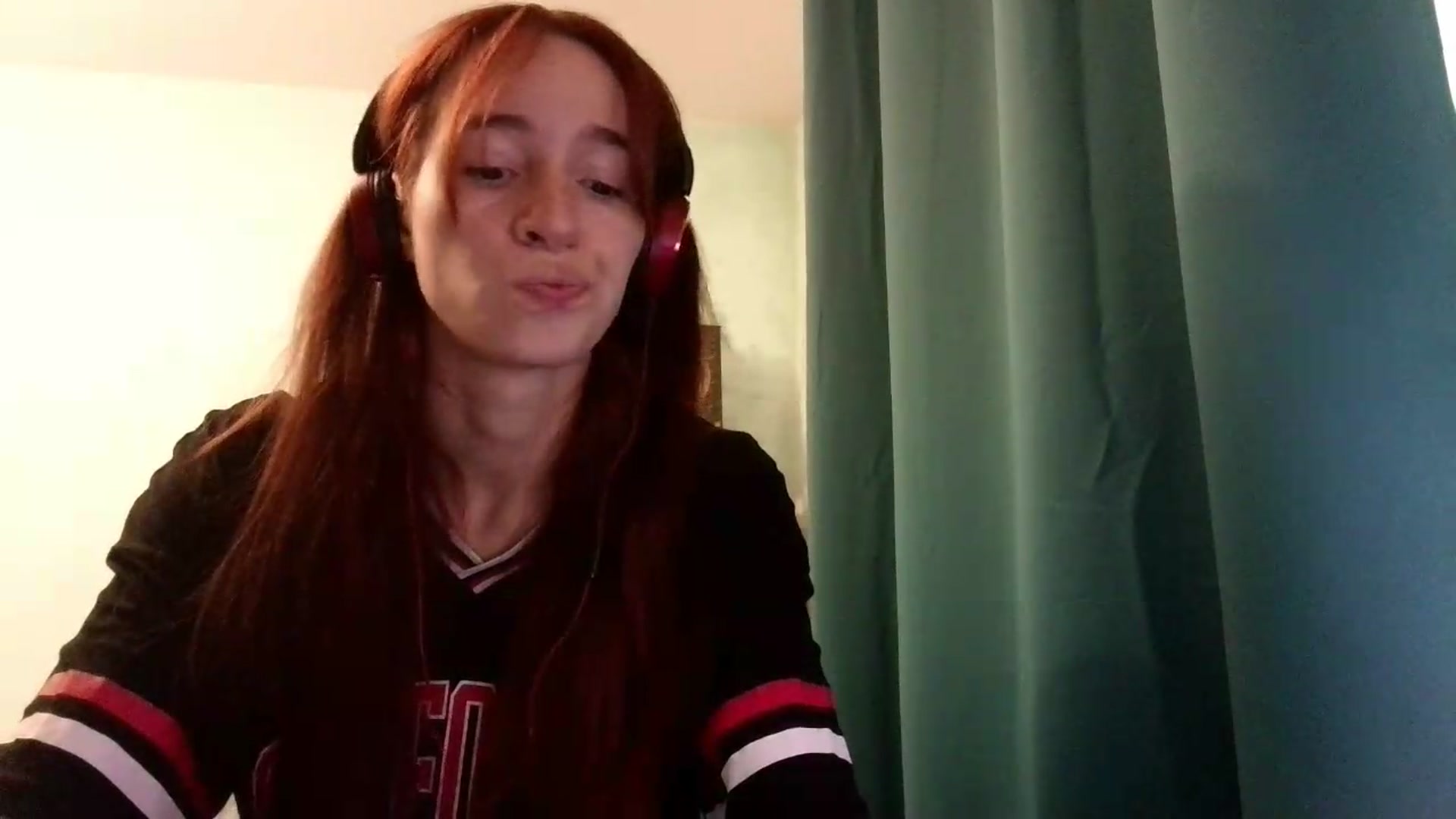 Gallery image thumbnail from Socola's myfreecams stream on, 08/20/2026, 09:32 image 8 of 20