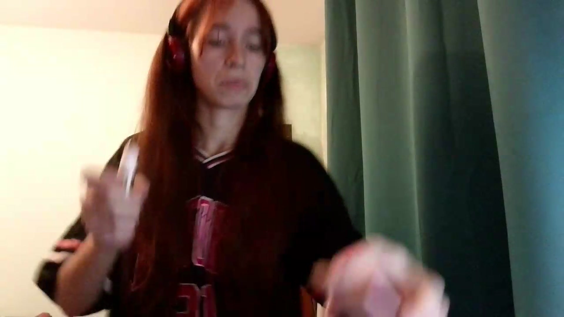 Gallery image thumbnail from Socola's myfreecams stream on, 08/20/2026, 09:32 image 5 of 20