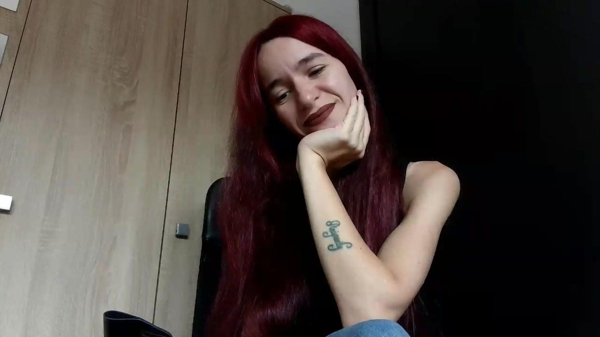 Gallery image thumbnail from Socola's myfreecams stream on, 09/04/2026, 07:15 image 14 of 20