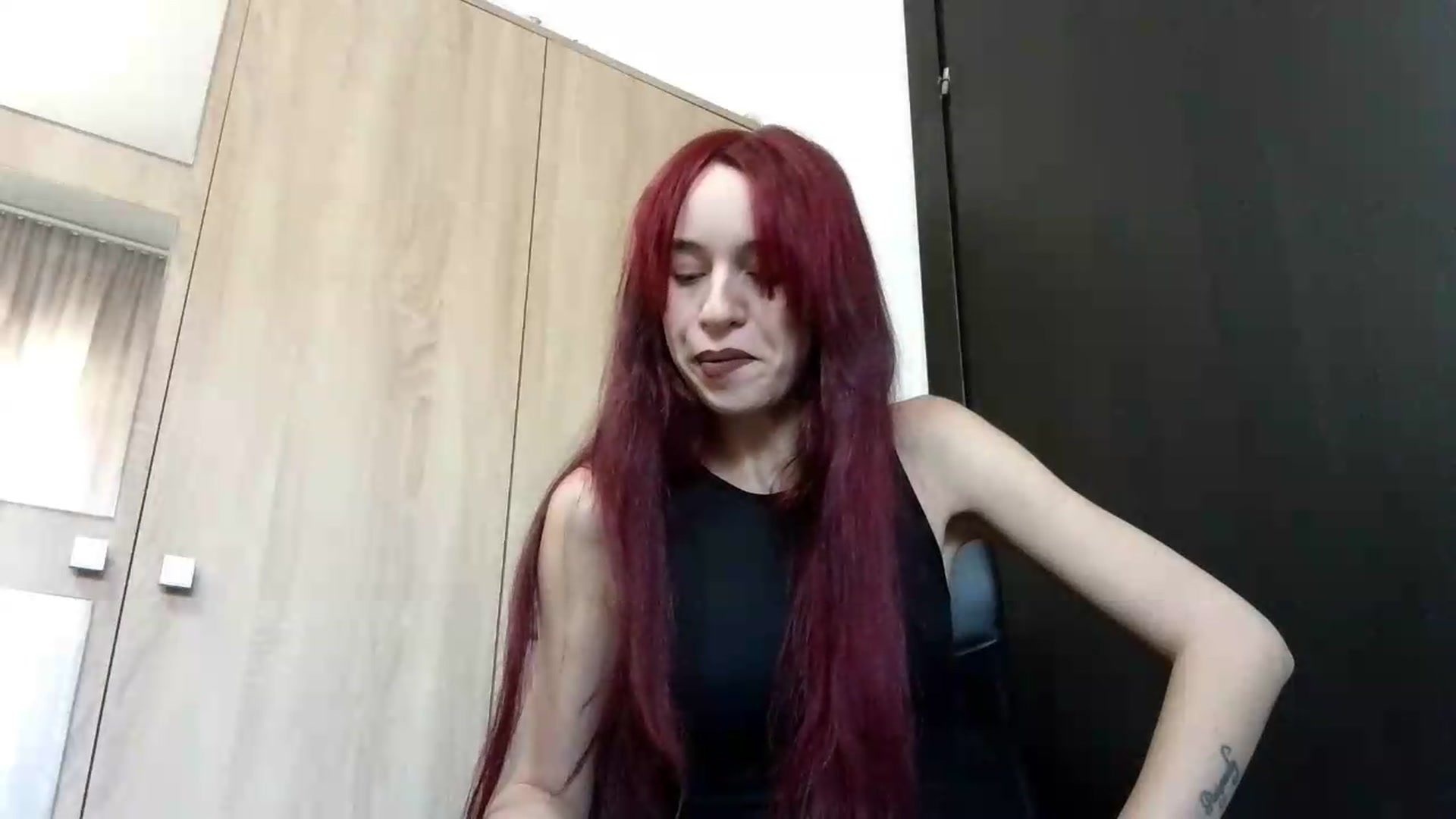 Gallery image thumbnail from Socola's myfreecams stream on, 09/04/2026, 08:41 image 13 of 20