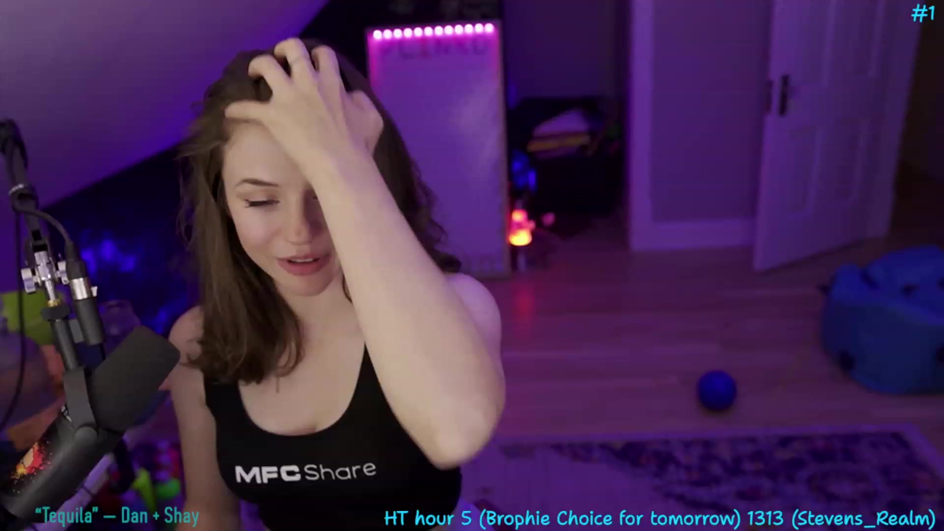 Gallery image thumbnail from Sofee_t's myfreecams stream on, 07/02/2023, 07:14 image 4 of 20