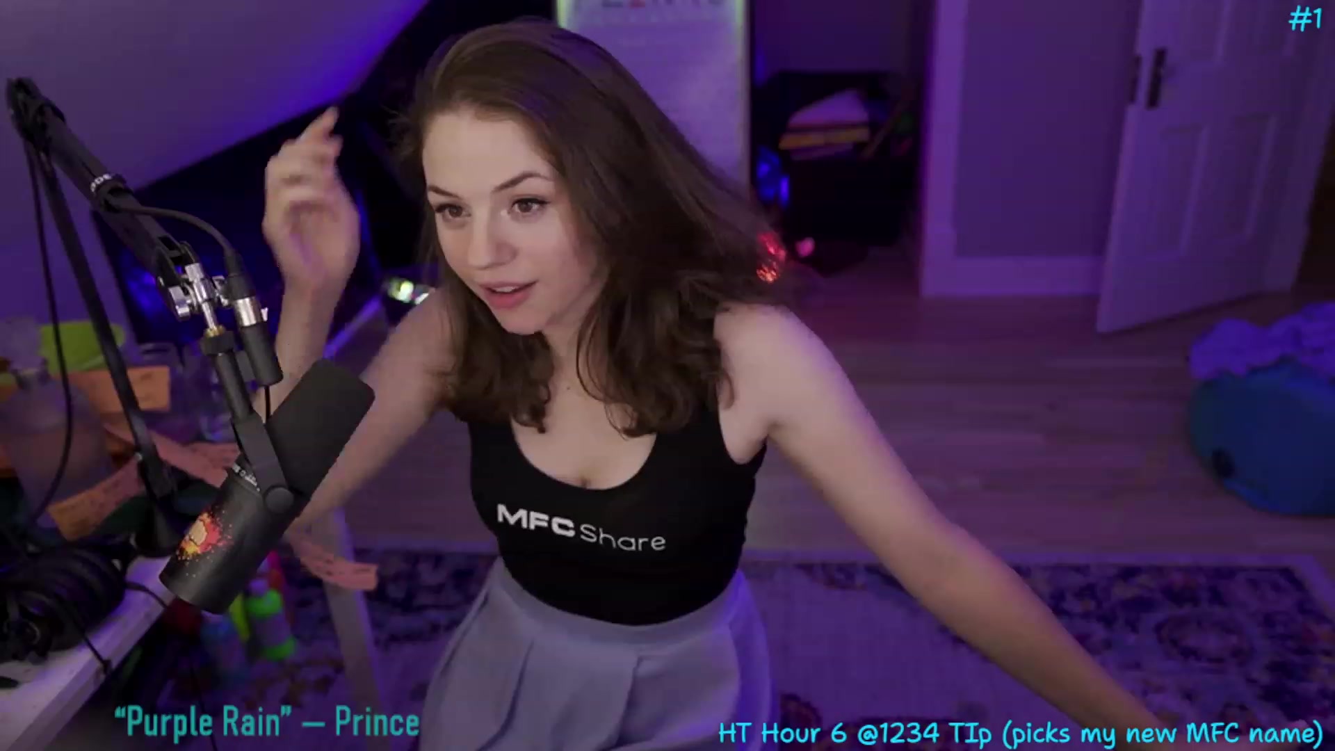 Gallery image thumbnail from Sofee_t's myfreecams stream on, 07/02/2023, 07:14 image 13 of 20