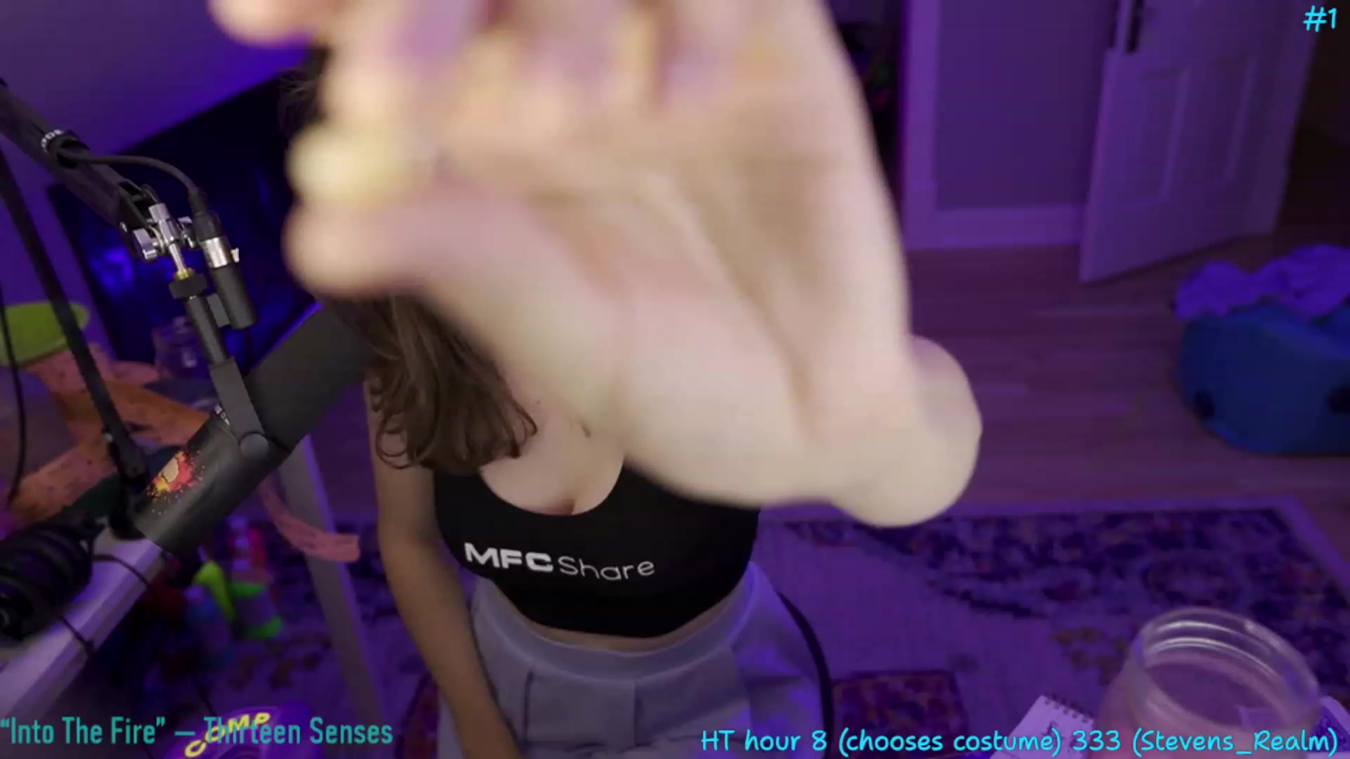 Gallery image thumbnail from Sofee_t's myfreecams stream on, 07/02/2023, 09:09 image 4 of 20
