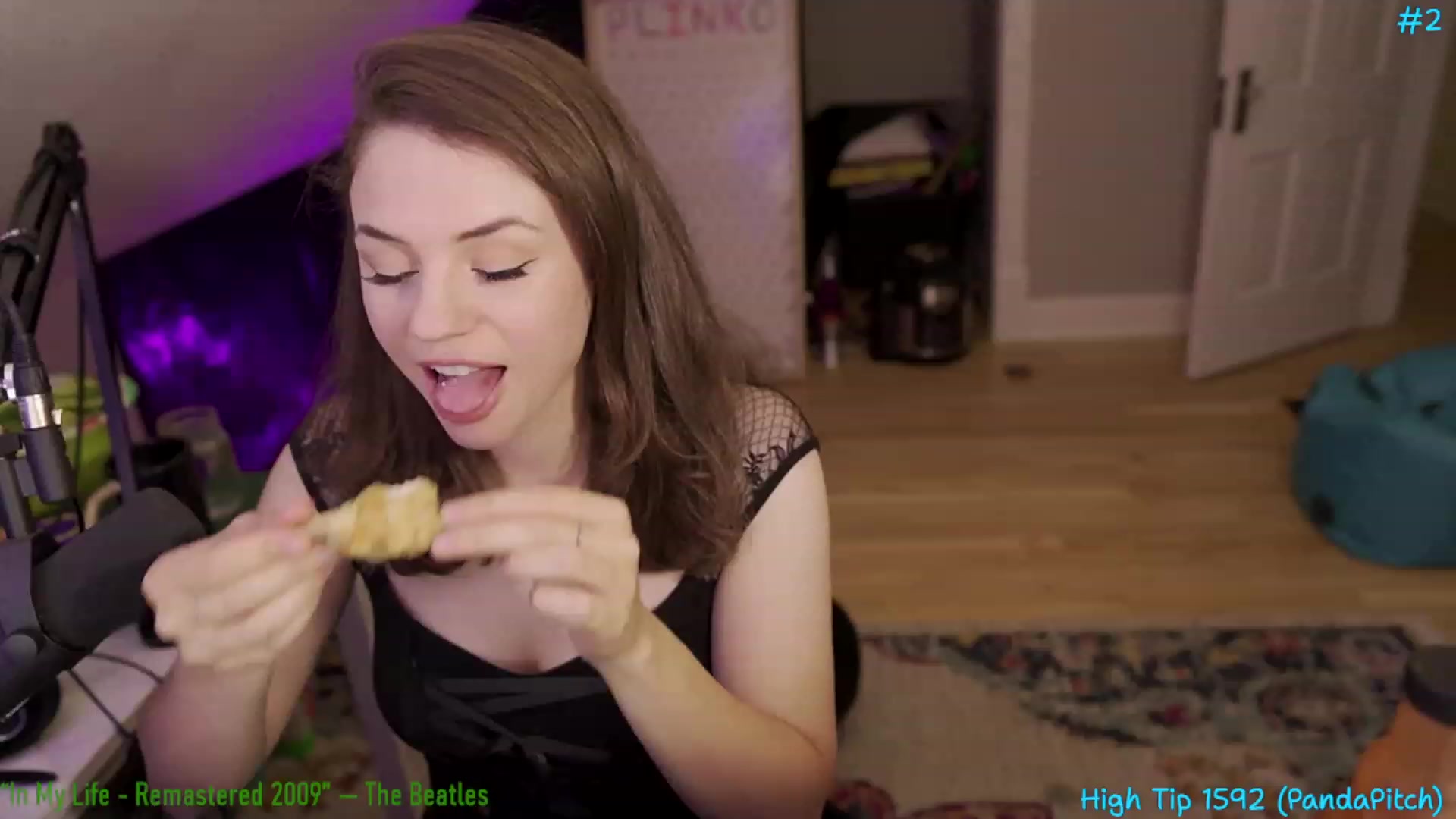 Gallery image thumbnail from Sofee_t's myfreecams stream on, 07/03/2023, 06:33 image 2 of 20