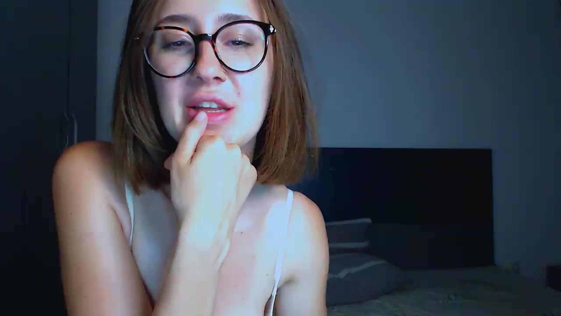 Gallery image thumbnail from Soffiacrystall's myfreecams stream on, 06/10/2026, 18:58 image 19 of 20