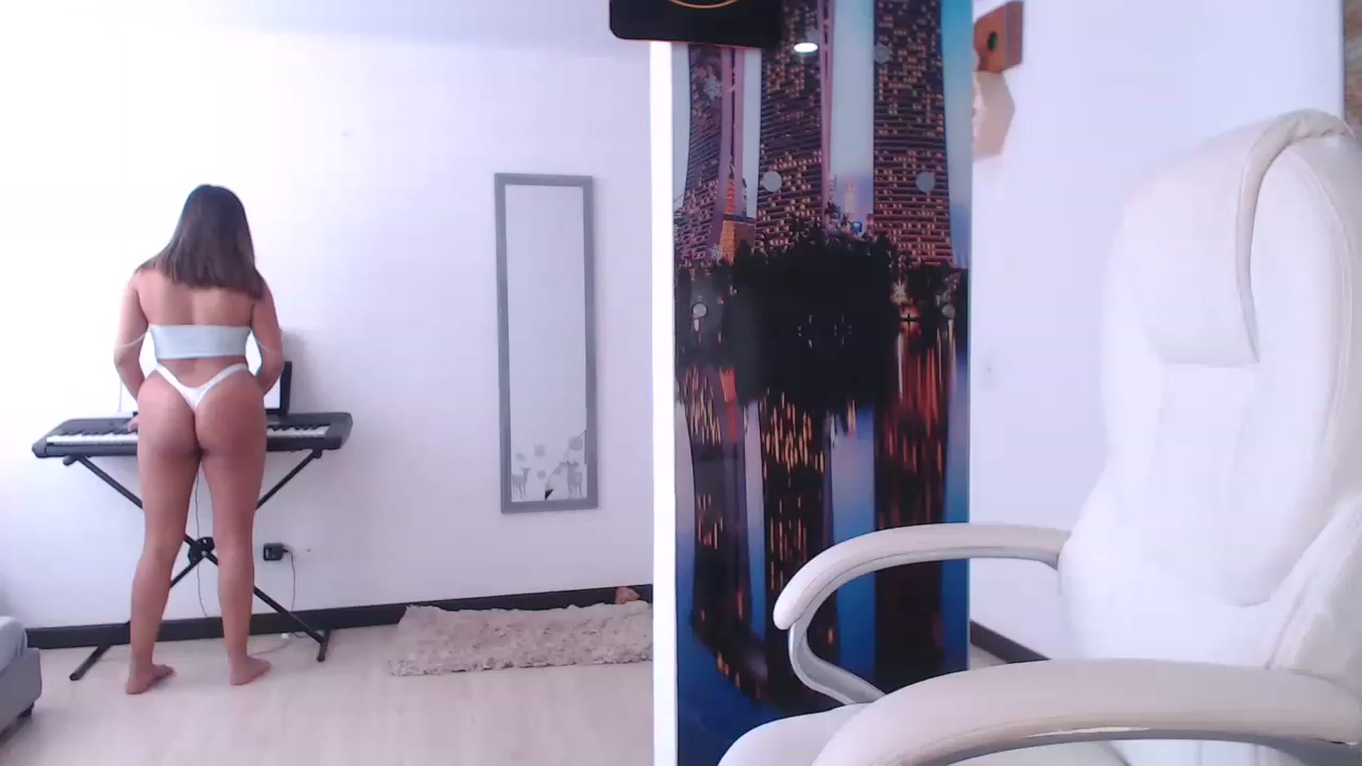 Gallery image thumbnail from Soffiee_vega1's myfreecams stream on, 06/04/2023, 14:13 image 1 of 20