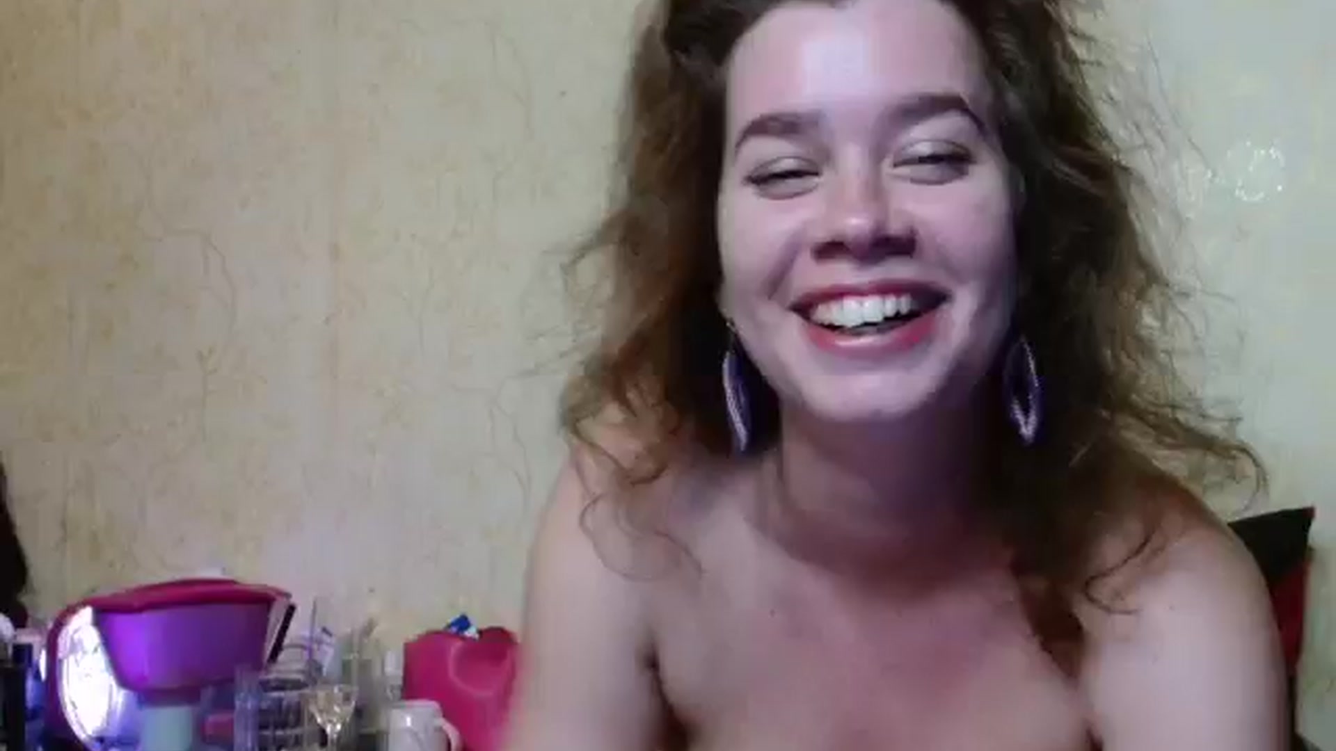 Gallery image thumbnail from SofiAmeli's myfreecams stream on, 05/19/2025, 21:41 image 13 of 20