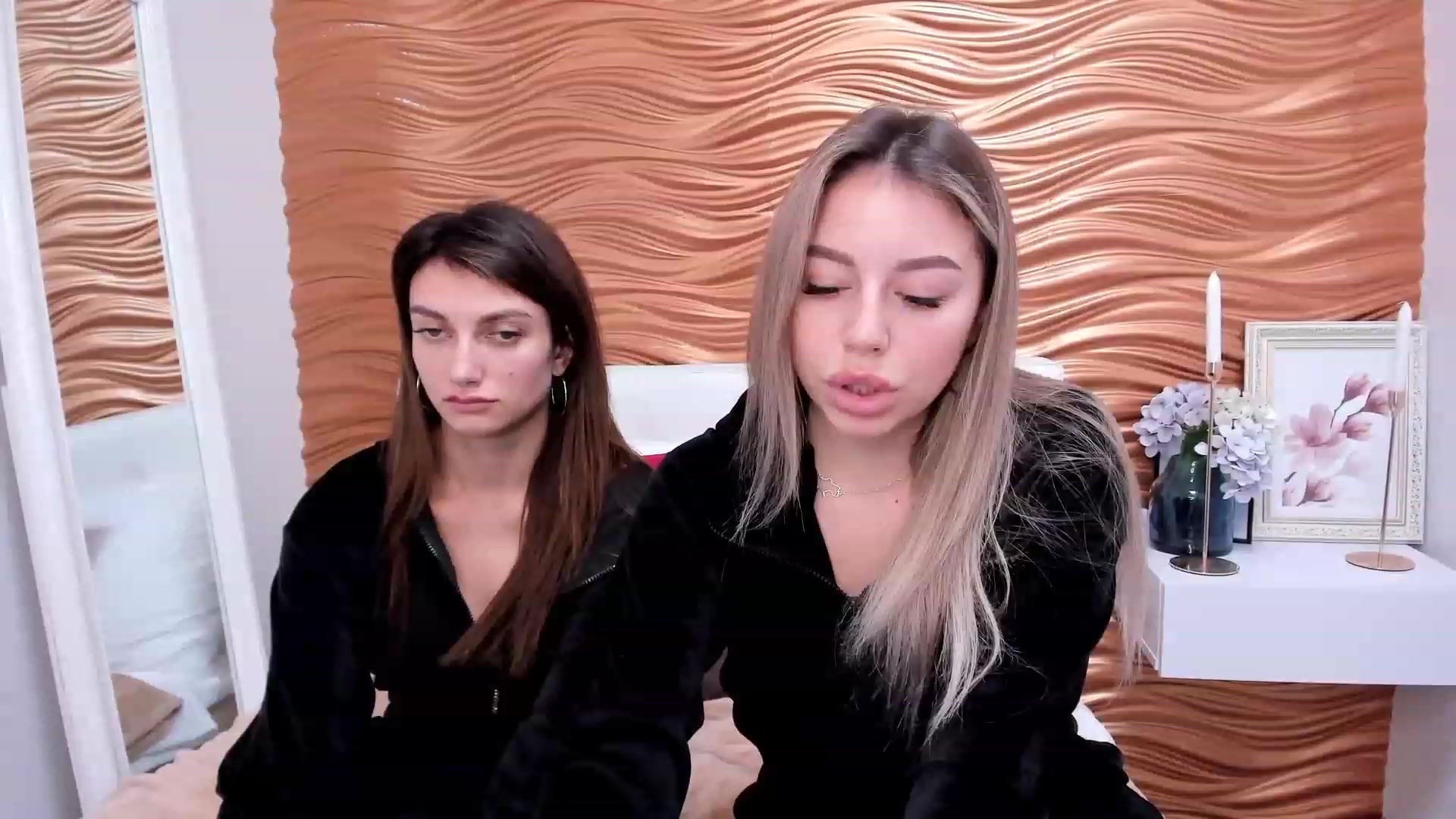 Gallery image thumbnail from SofiBloom's myfreecams stream on, 11/14/2022, 14:02 image 19 of 20