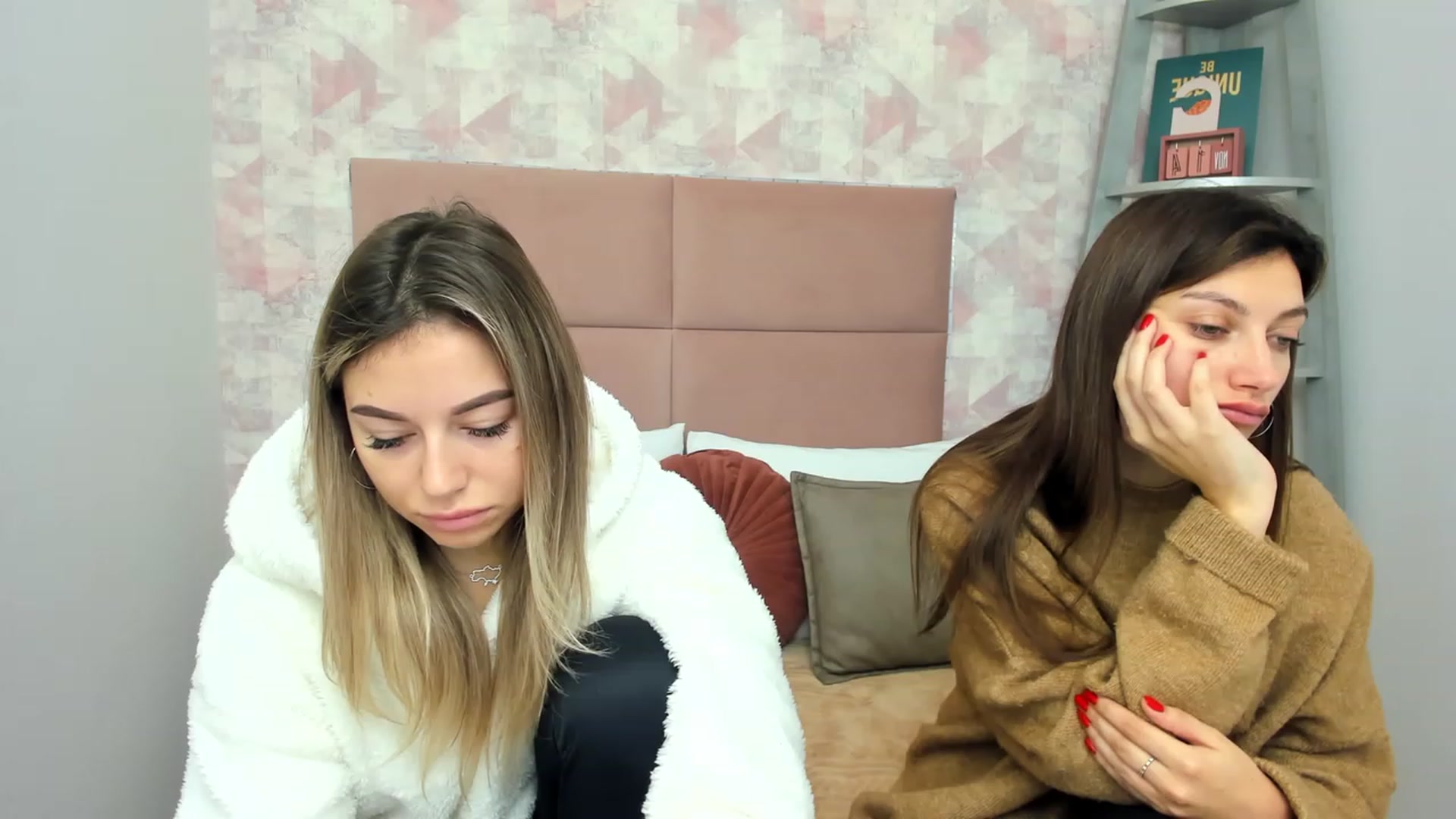 Gallery image thumbnail from SofiBloom's myfreecams stream on, 11/25/2022, 07:11 image 10 of 20