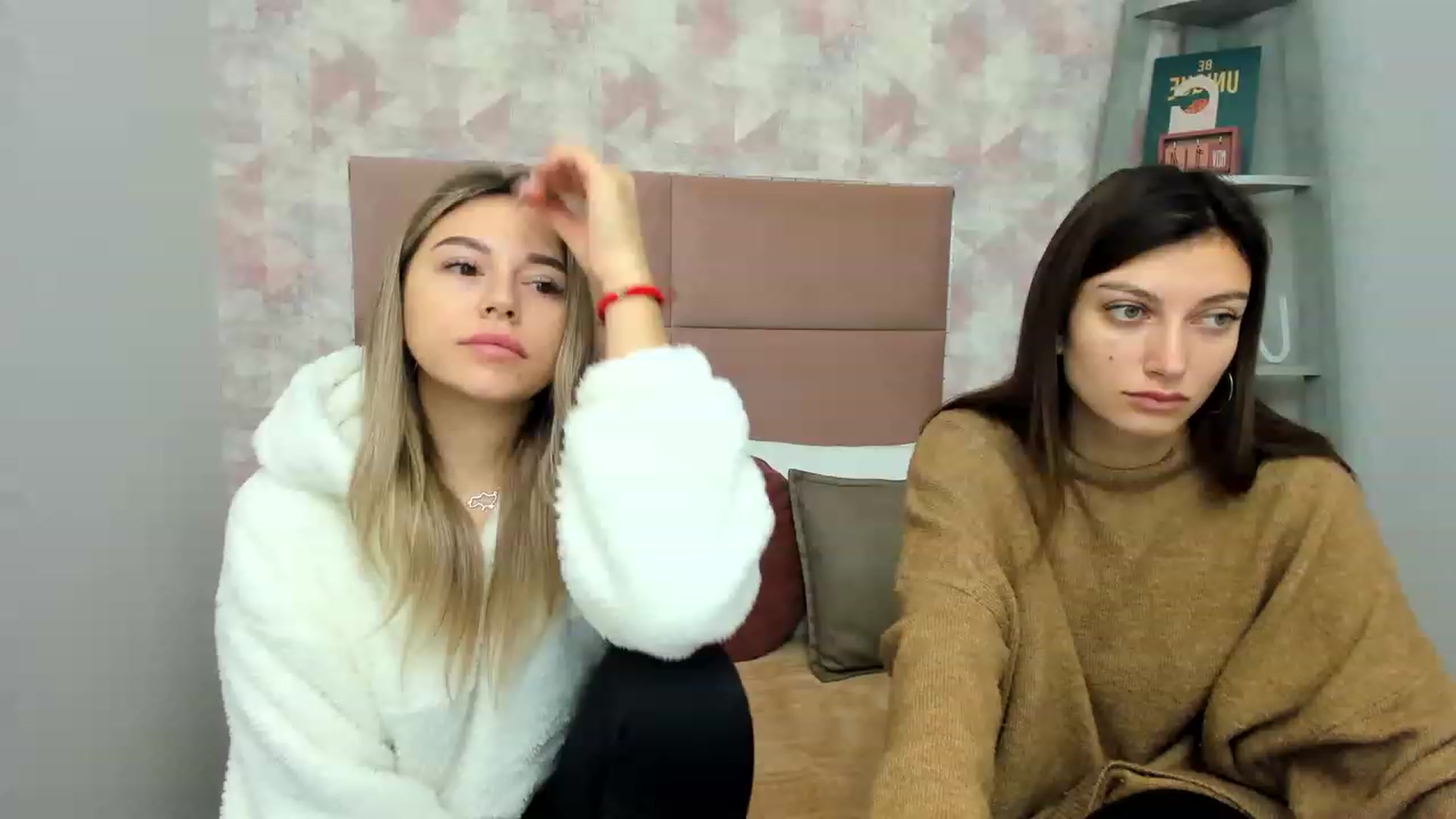Gallery image thumbnail from SofiBloom's myfreecams stream on, 11/25/2022, 07:11 image 1 of 20