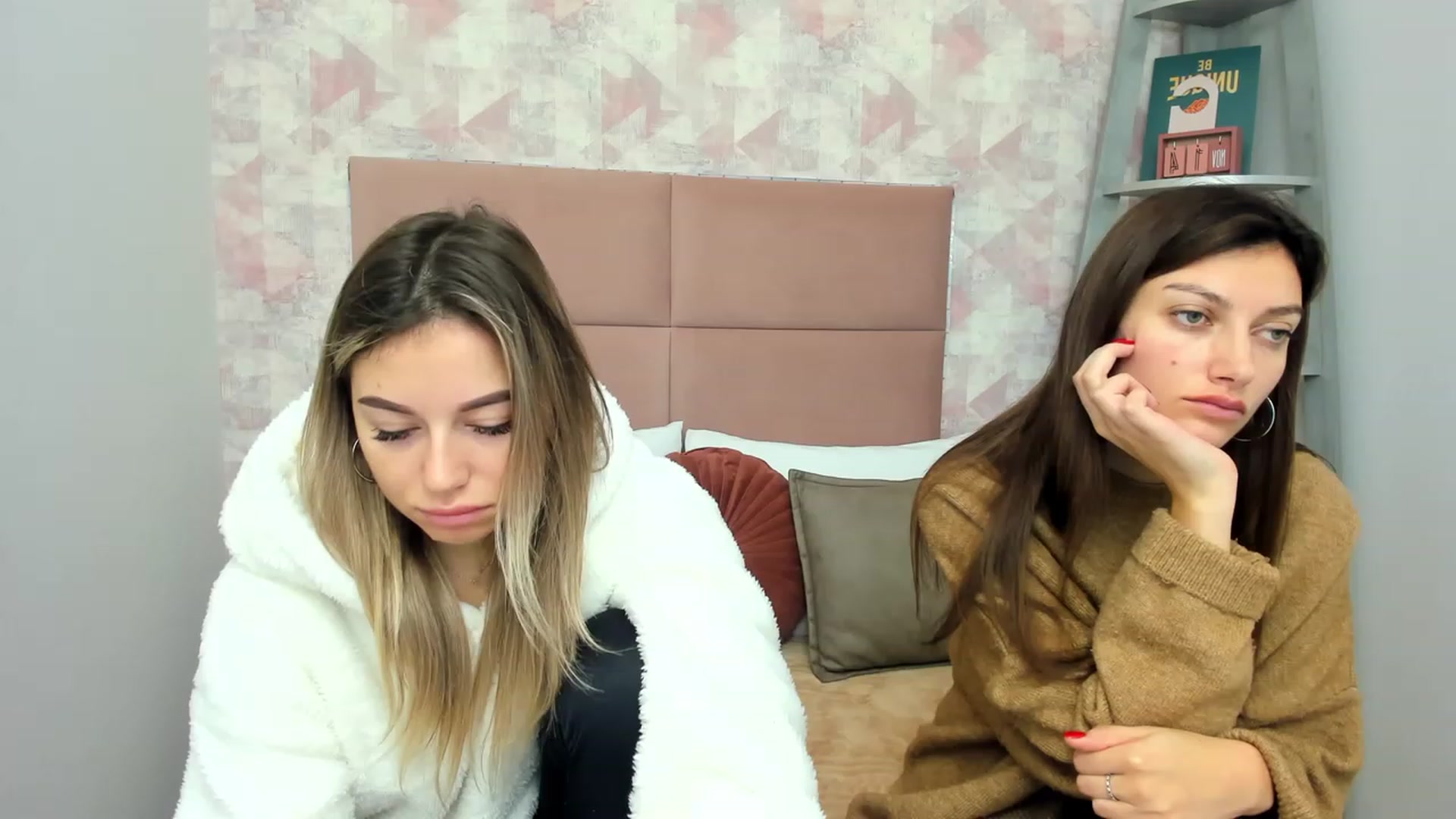 Gallery image thumbnail from SofiBloom's myfreecams stream on, 11/25/2022, 07:11 image 16 of 20