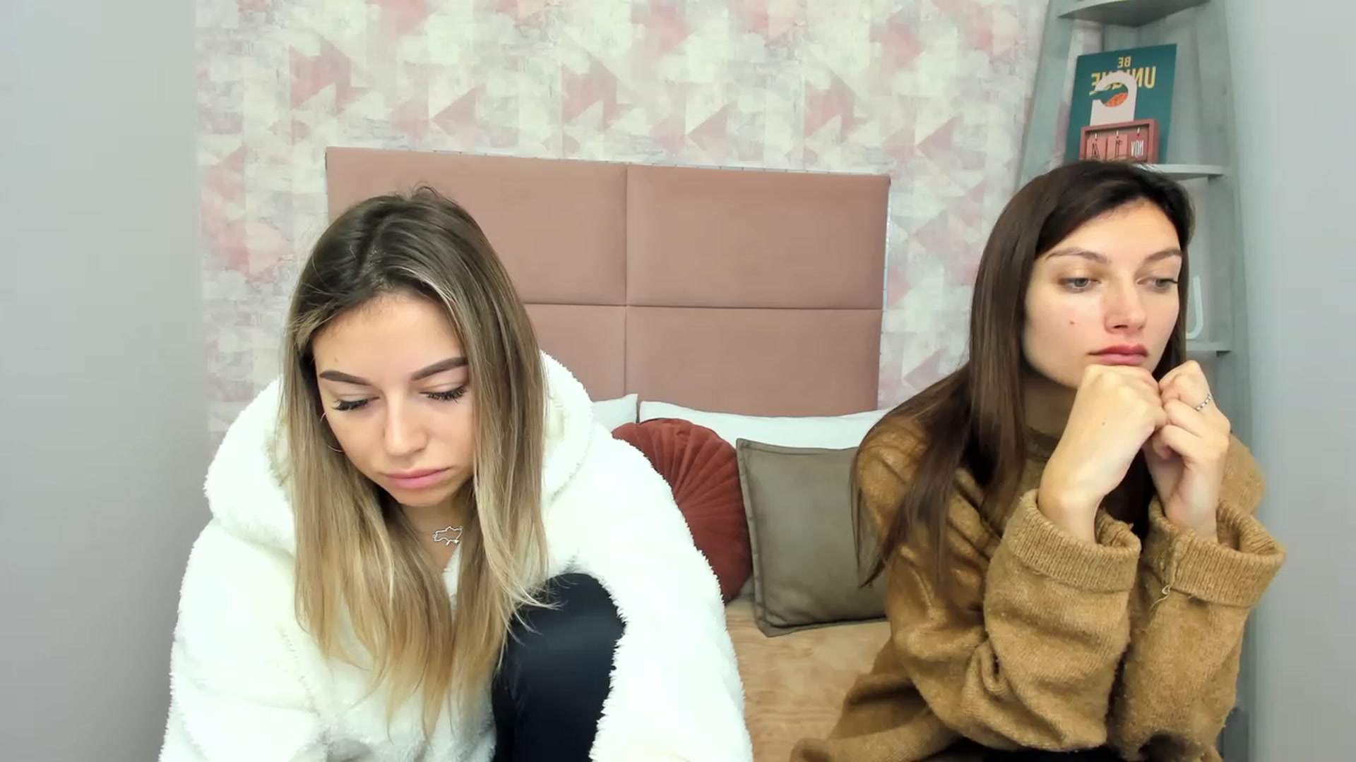Gallery image thumbnail from SofiBloom's myfreecams stream on, 11/25/2022, 07:11 image 12 of 20