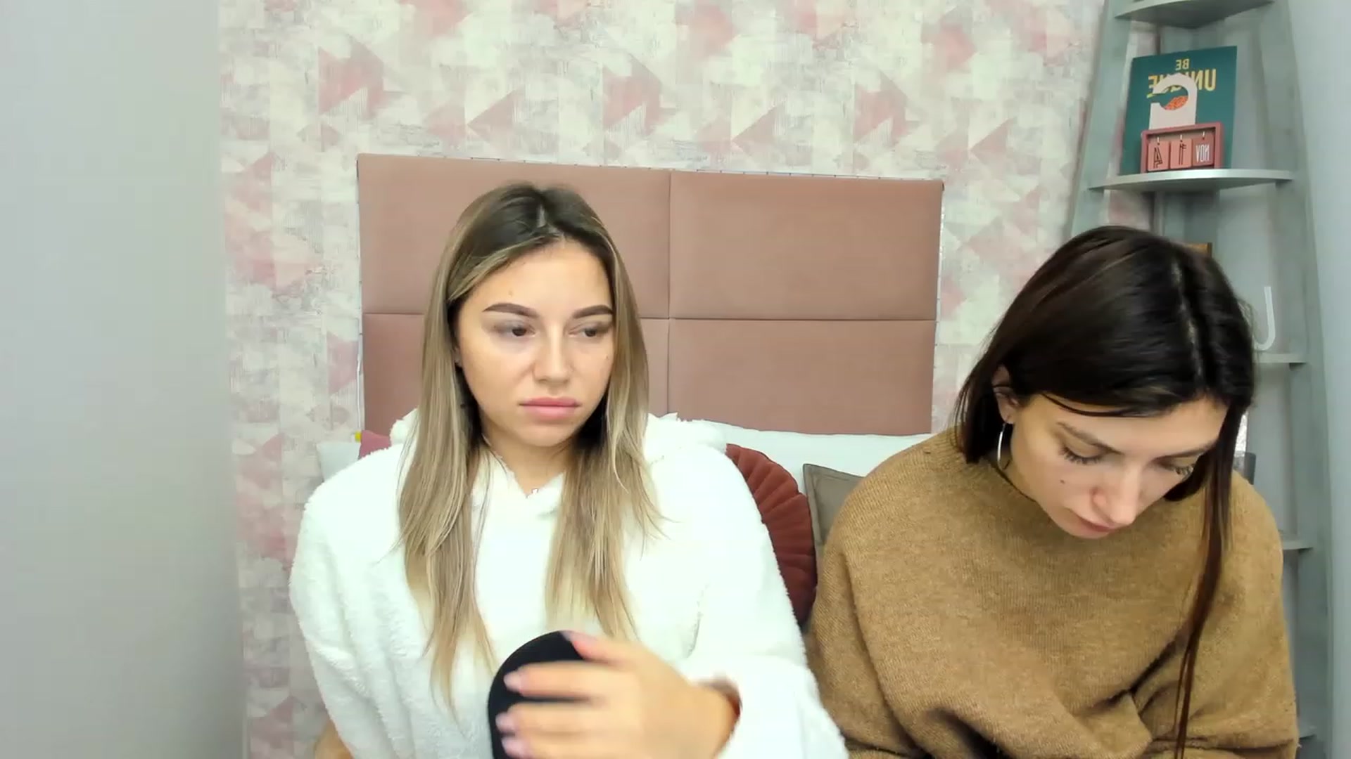 Gallery image thumbnail from SofiBloom's myfreecams stream on, 11/25/2022, 10:53 image 16 of 20