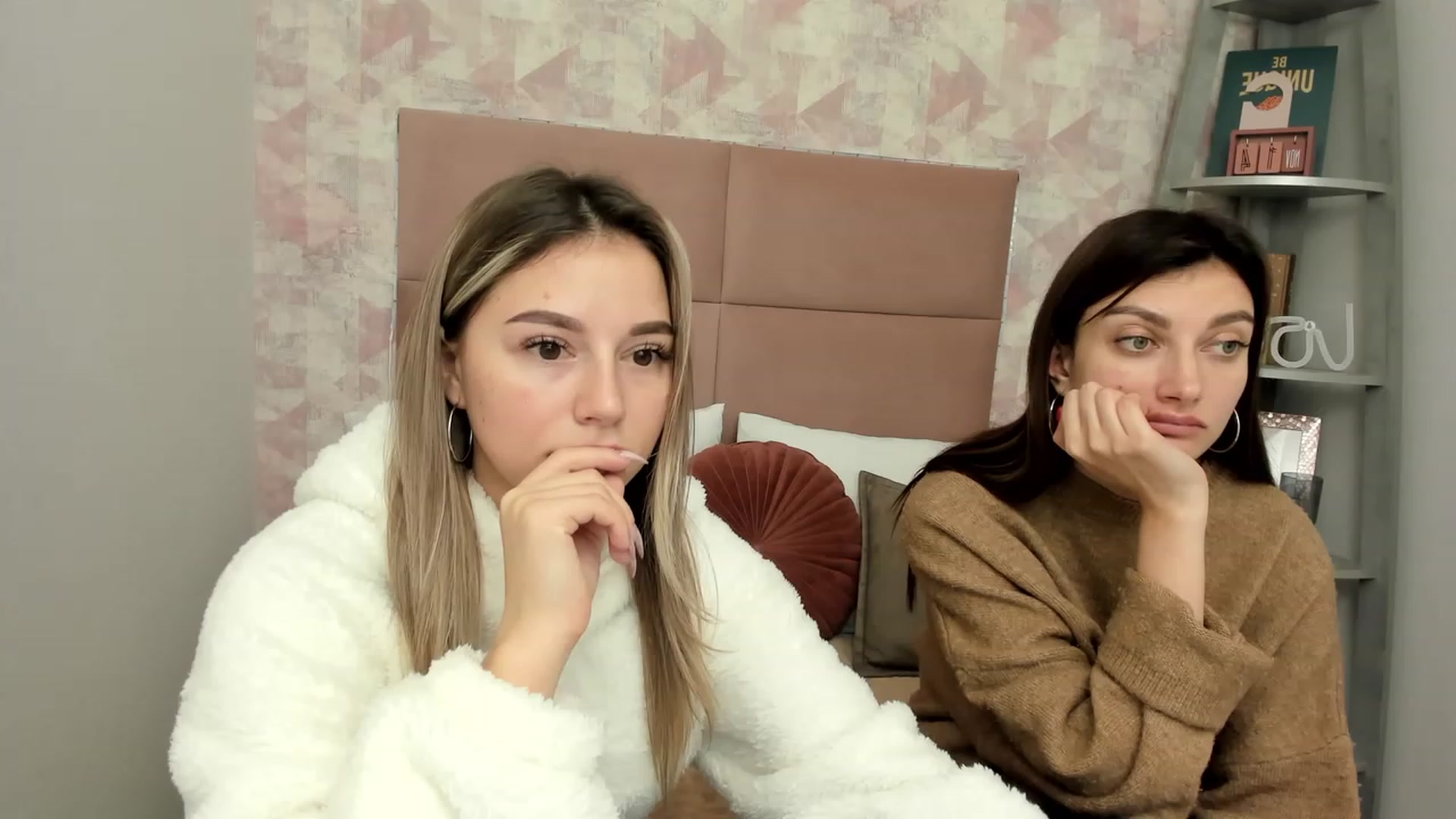 Gallery image thumbnail from SofiBloom's myfreecams stream on, 11/25/2022, 13:00 image 11 of 20