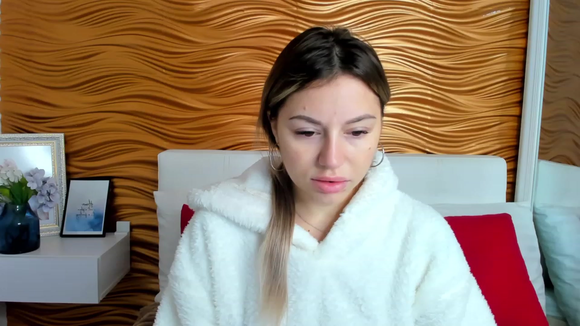 Gallery image thumbnail from SofiBloom's myfreecams stream on, 12/06/2022, 08:11 image 5 of 20