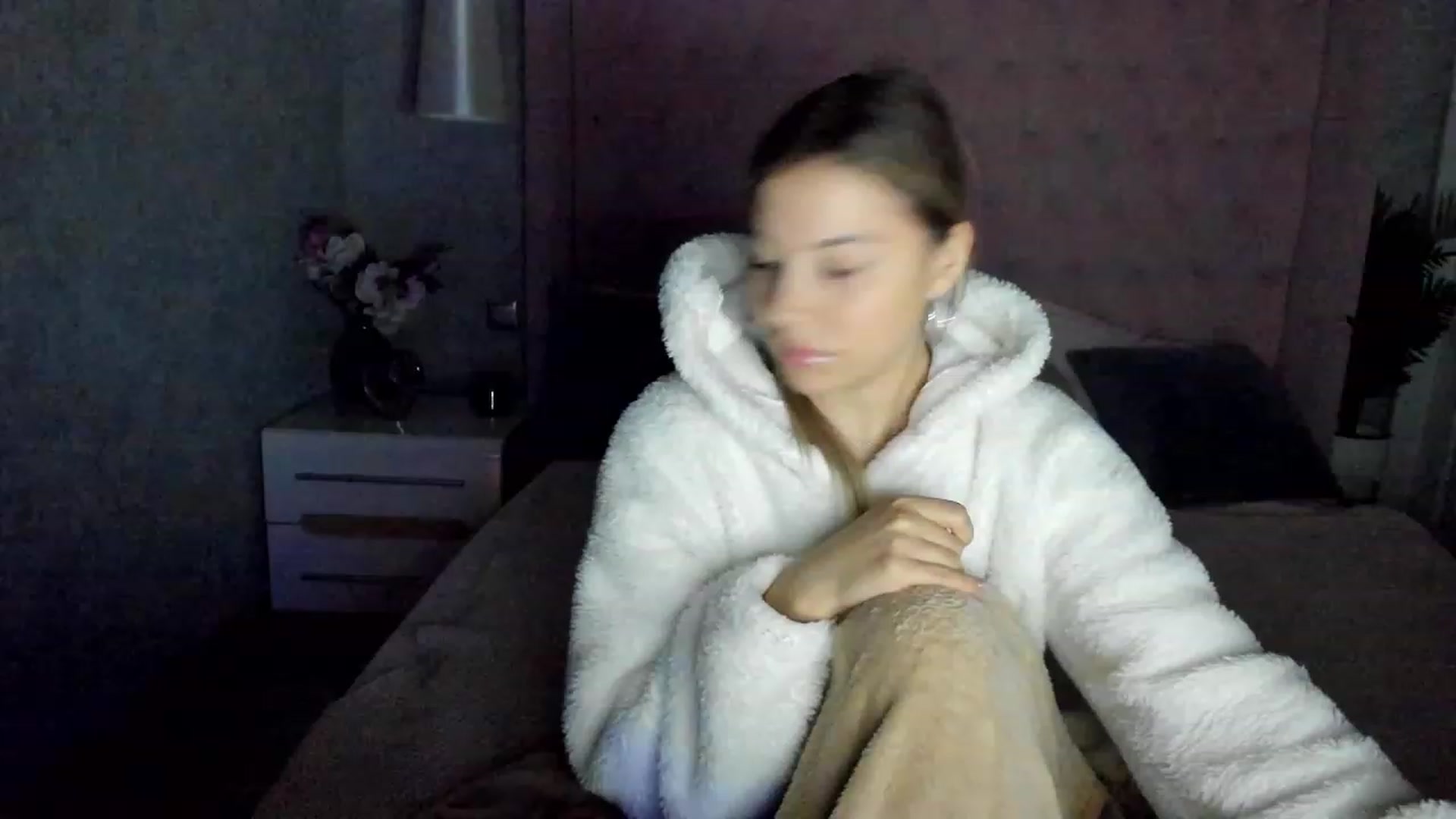 Gallery image thumbnail from SofiBloom's myfreecams stream on, 12/06/2022, 16:21 image 18 of 20