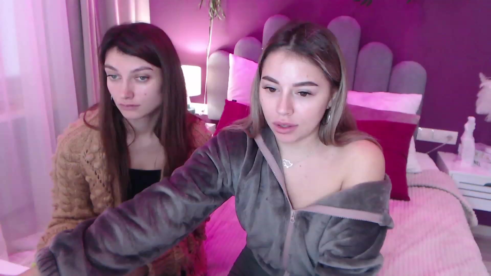 Gallery image thumbnail from SofiBloom's myfreecams stream on, 12/11/2022, 09:56 image 2 of 20
