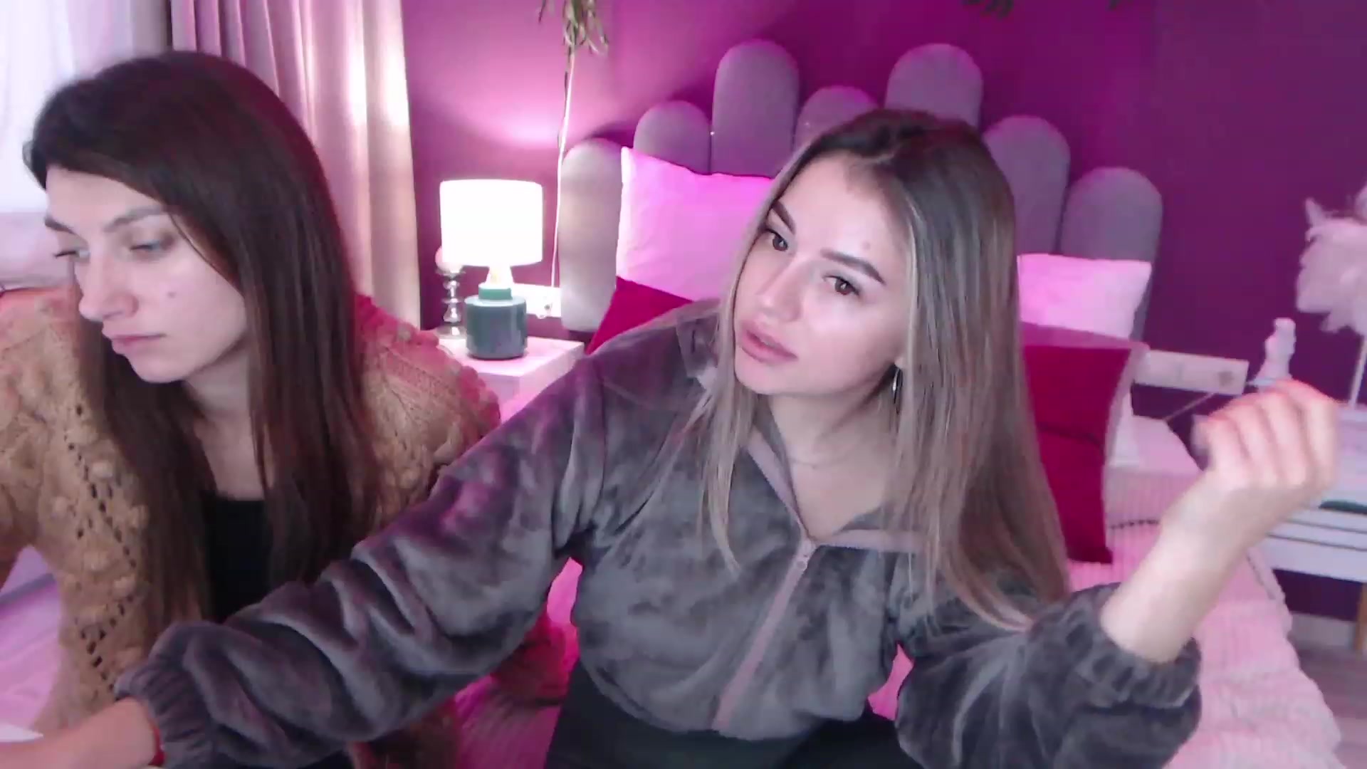 Gallery image thumbnail from SofiBloom's myfreecams stream on, 12/11/2022, 09:56 image 20 of 20