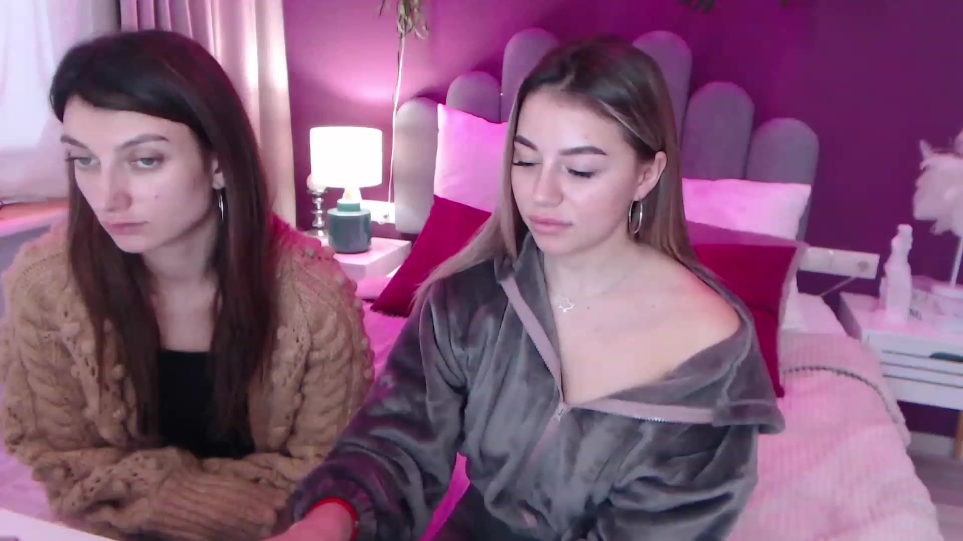 Gallery image thumbnail from SofiBloom's myfreecams stream on, 12/11/2022, 10:10 image 5 of 20