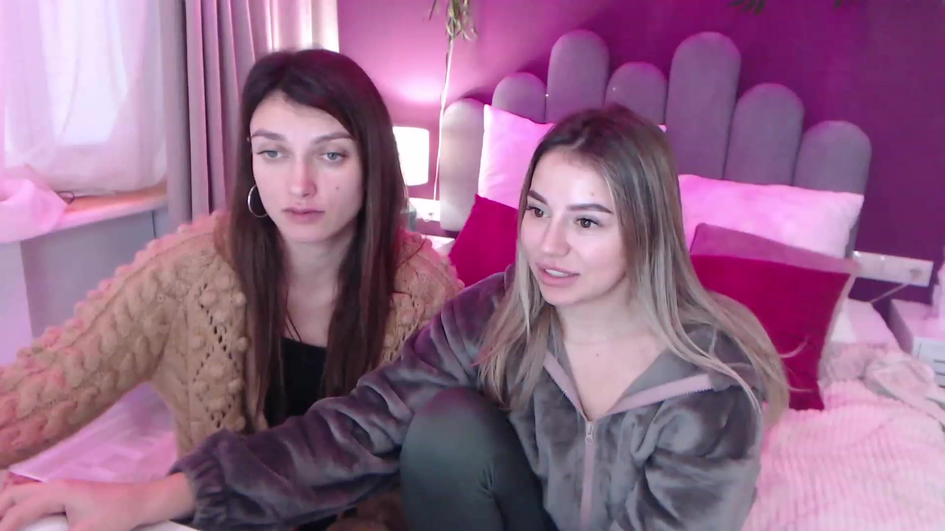 Gallery image thumbnail from SofiBloom's myfreecams stream on, 12/11/2022, 10:59 image 13 of 20