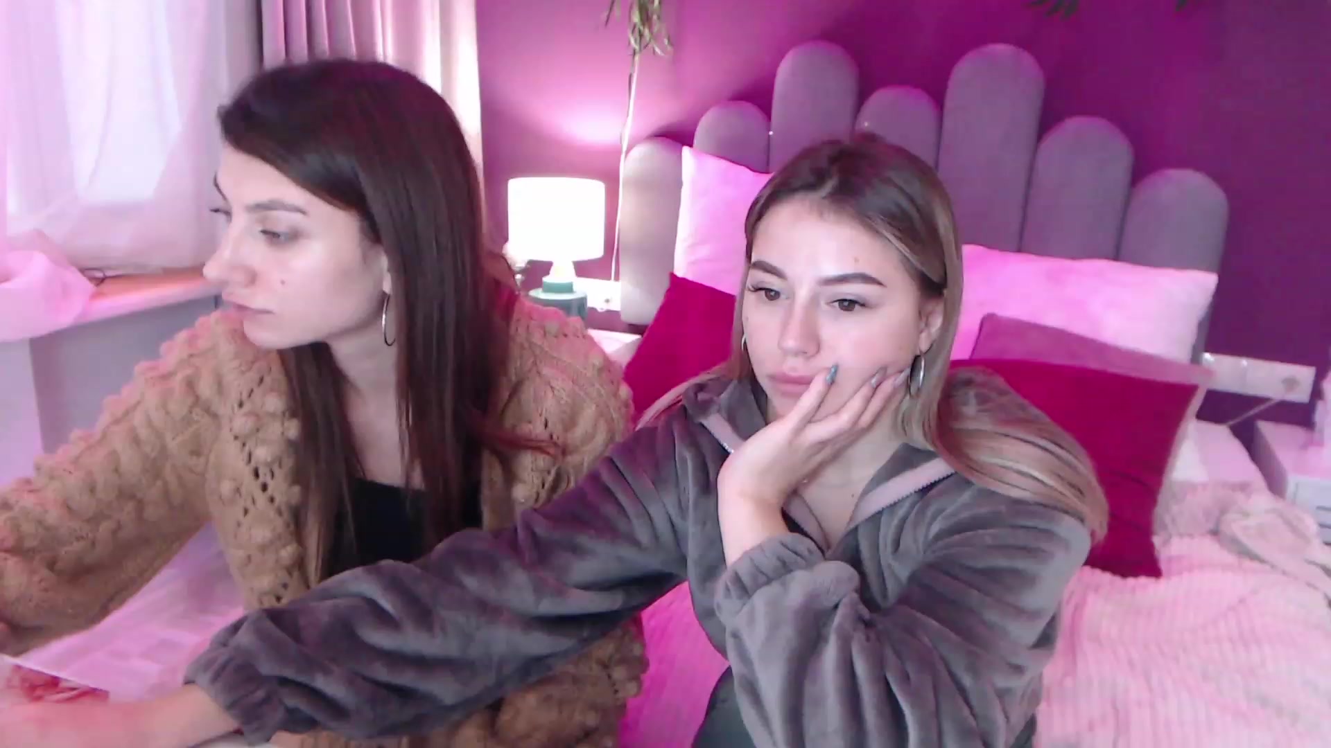 Gallery image thumbnail from SofiBloom's myfreecams stream on, 12/11/2022, 10:59 image 1 of 20
