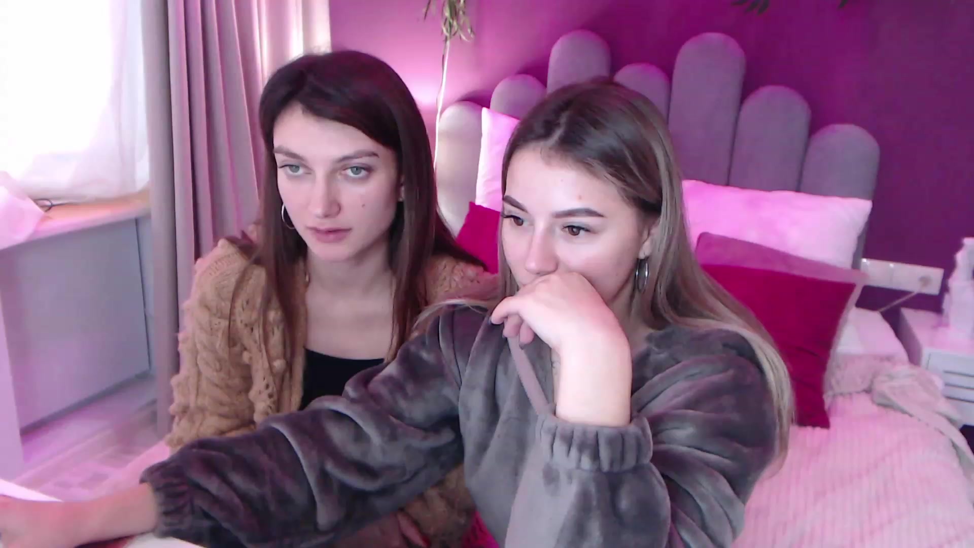 Gallery image thumbnail from SofiBloom's myfreecams stream on, 12/11/2022, 12:09 image 14 of 20