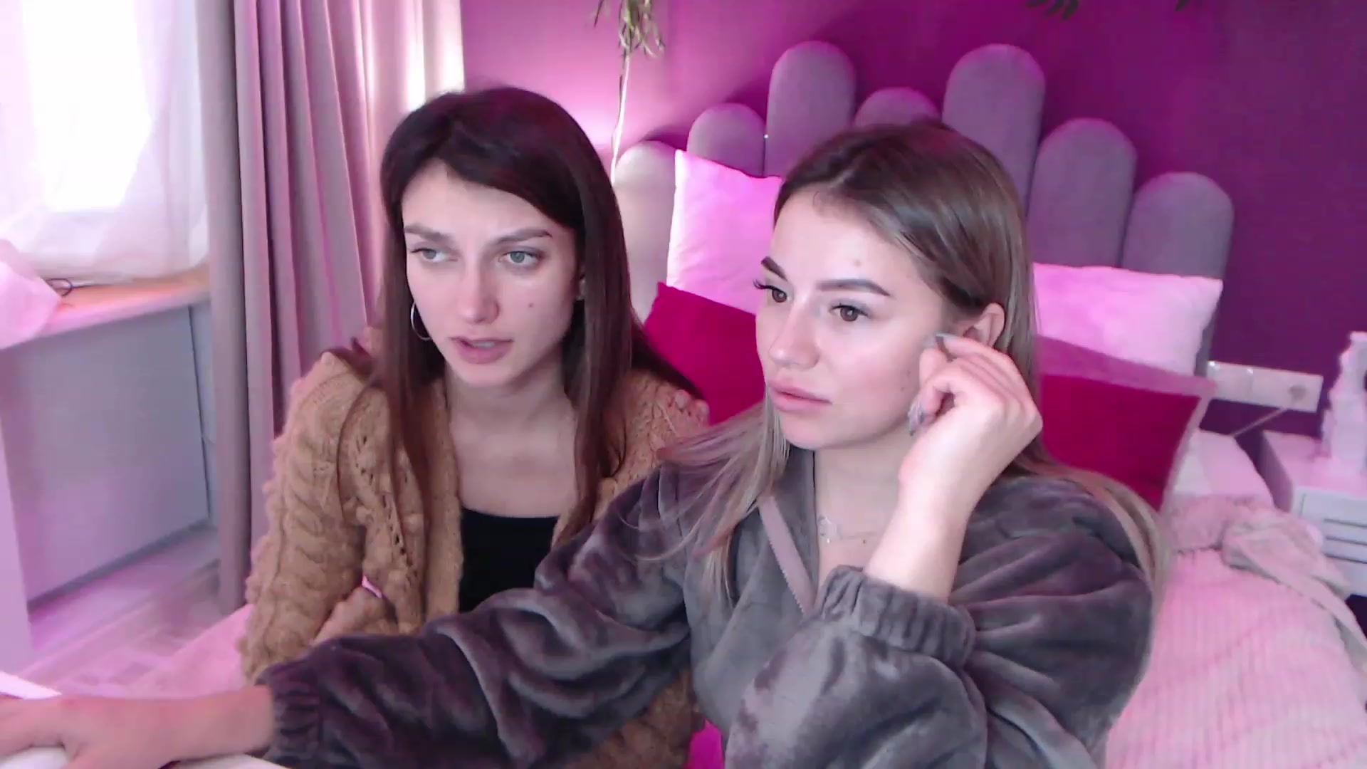 Gallery image thumbnail from SofiBloom's myfreecams stream on, 12/11/2022, 12:09 image 16 of 20