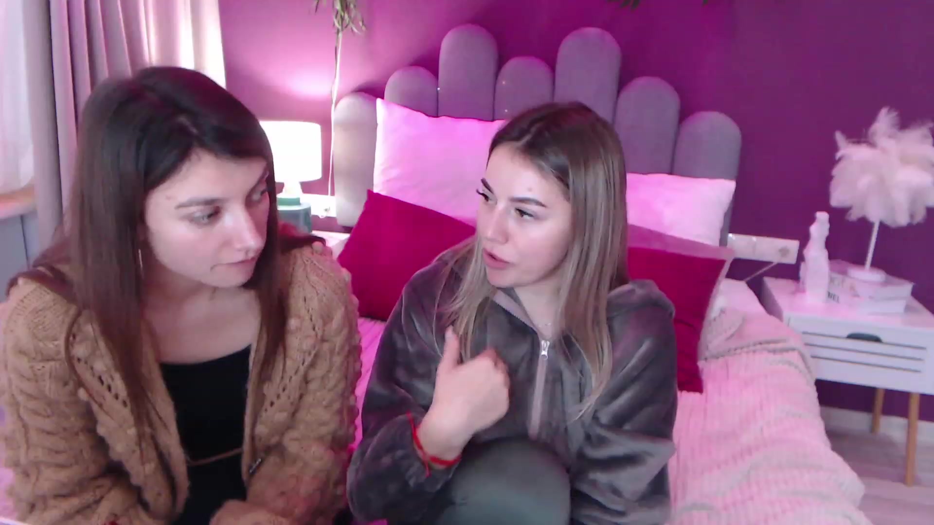 Gallery image thumbnail from SofiBloom's myfreecams stream on, 12/11/2022, 12:09 image 18 of 20