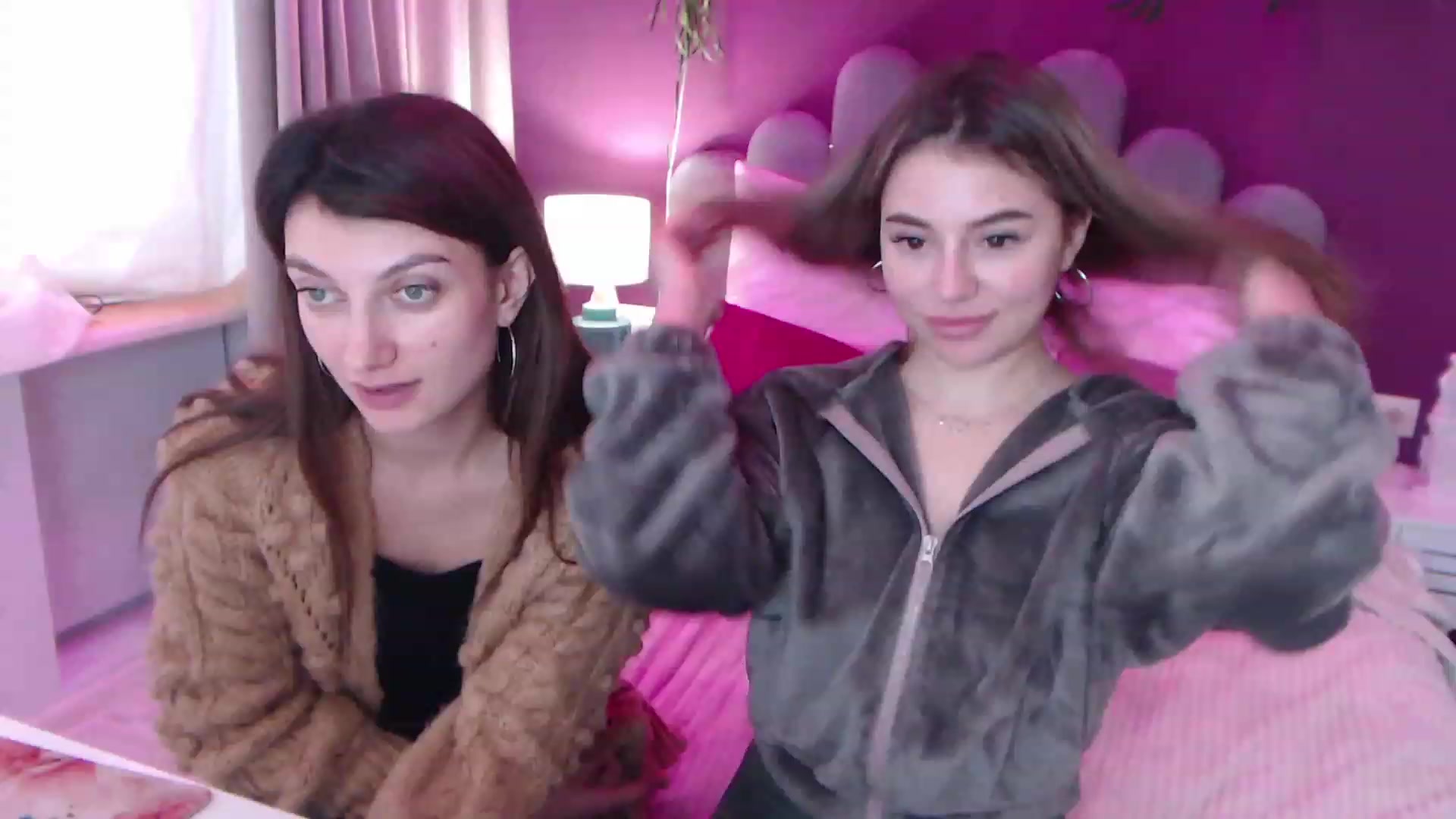 Gallery image thumbnail from SofiBloom's myfreecams stream on, 12/11/2022, 12:09 image 10 of 20