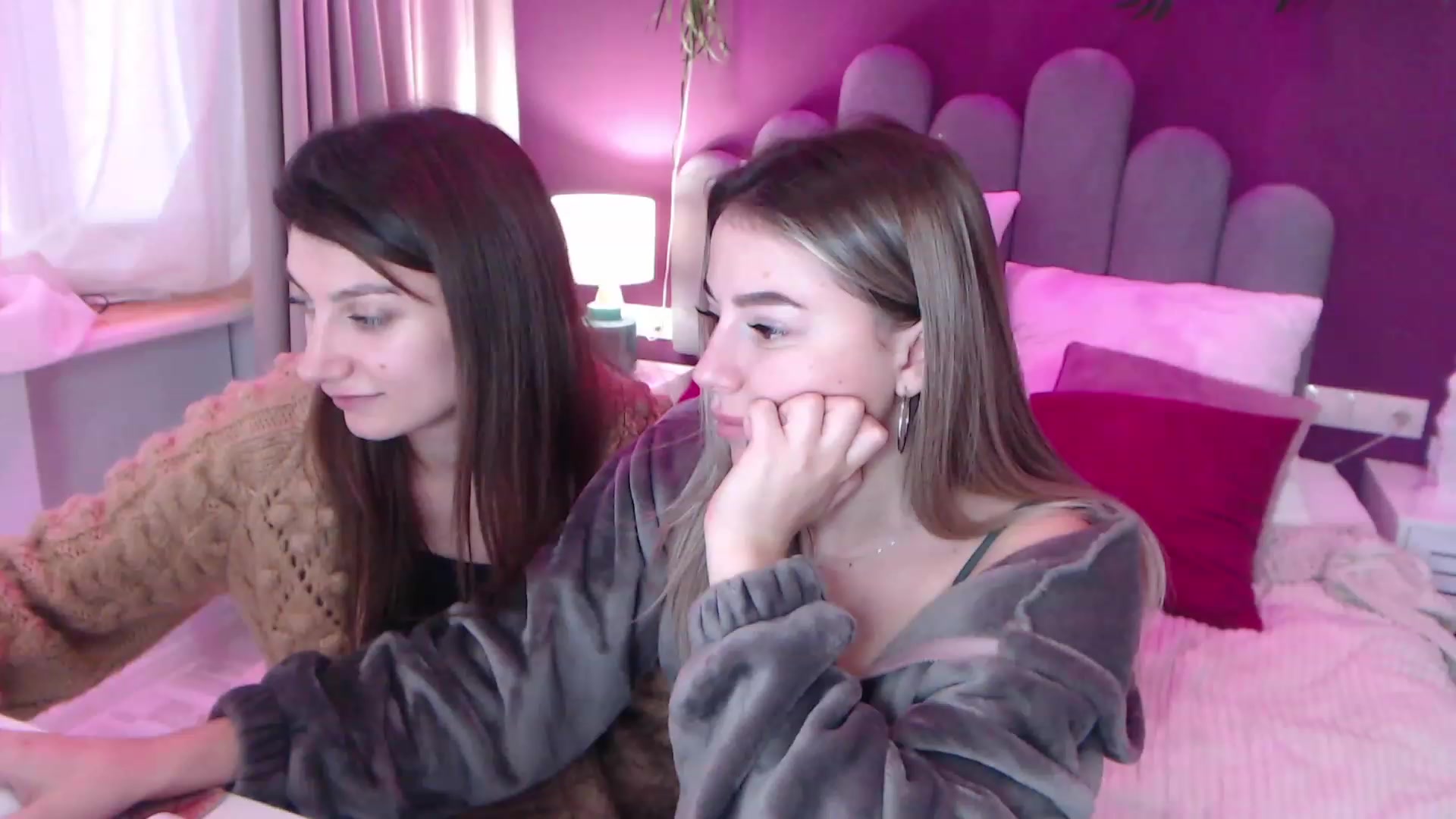 Gallery image thumbnail from SofiBloom's myfreecams stream on, 12/11/2022, 12:09 image 2 of 20