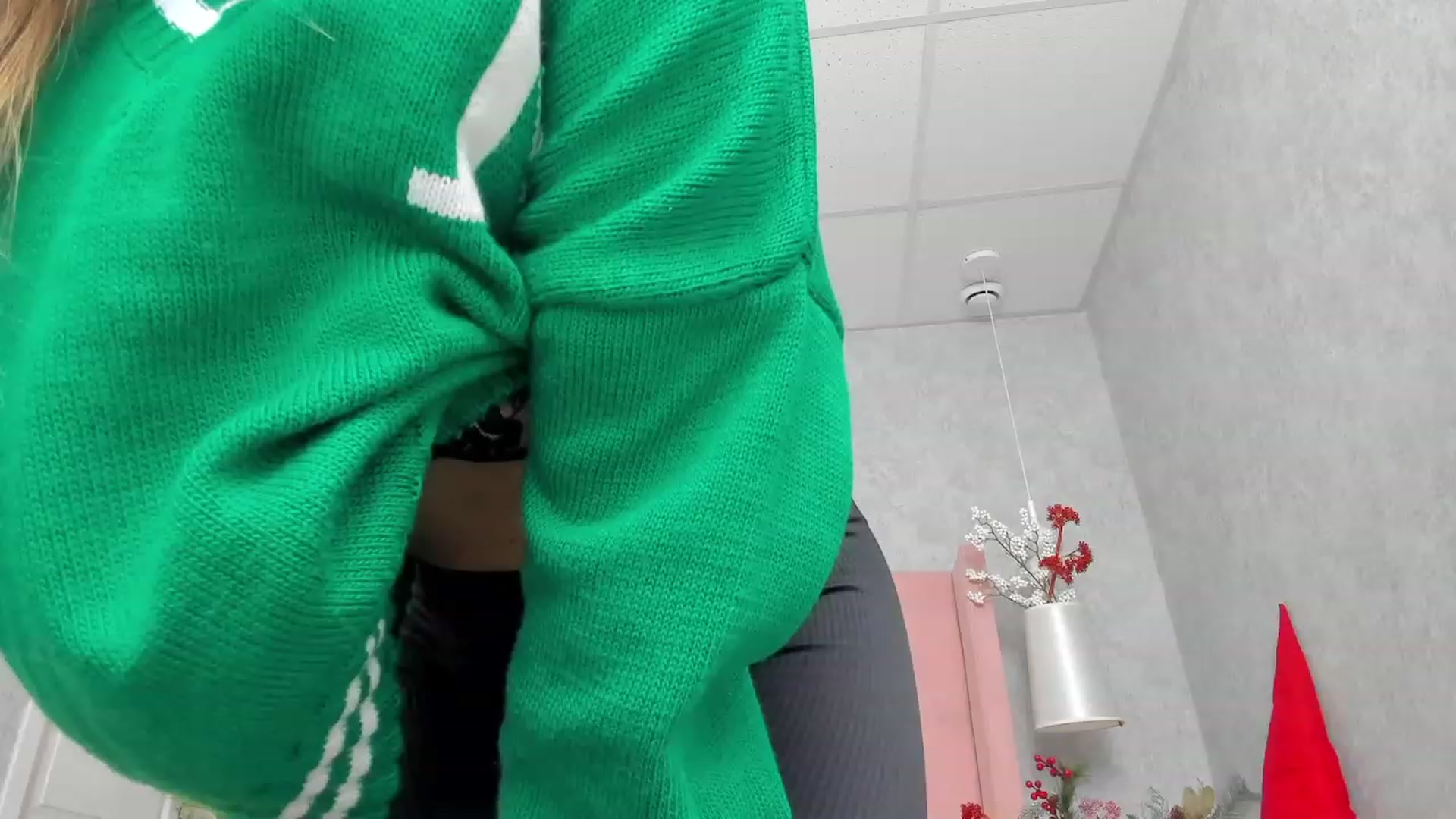 Gallery image thumbnail from SofiBloom's myfreecams stream on, 12/20/2022, 08:33 image 9 of 20