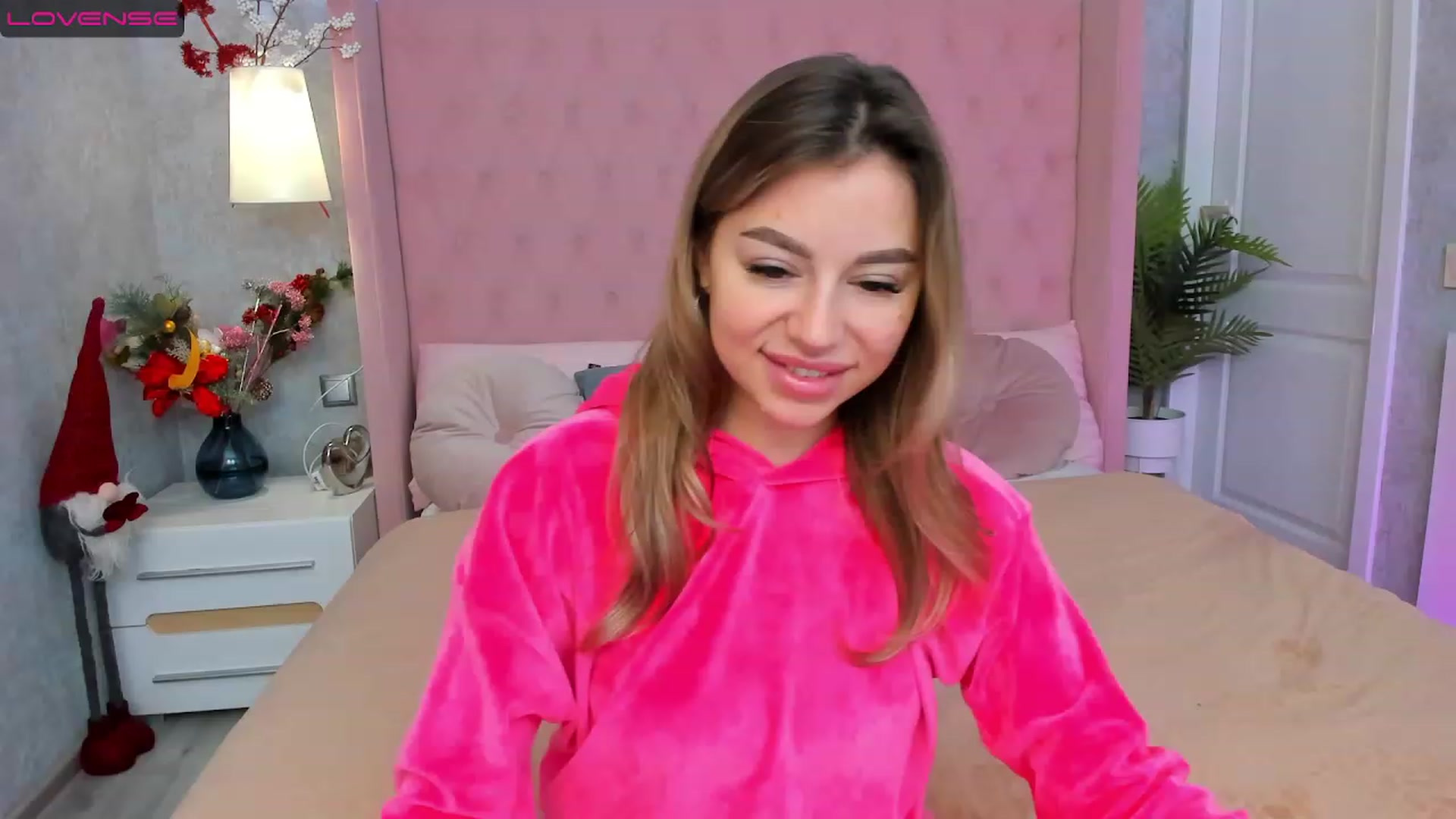 Gallery image thumbnail from SofiBloom's myfreecams stream on, 01/04/2023, 06:52 image 13 of 20