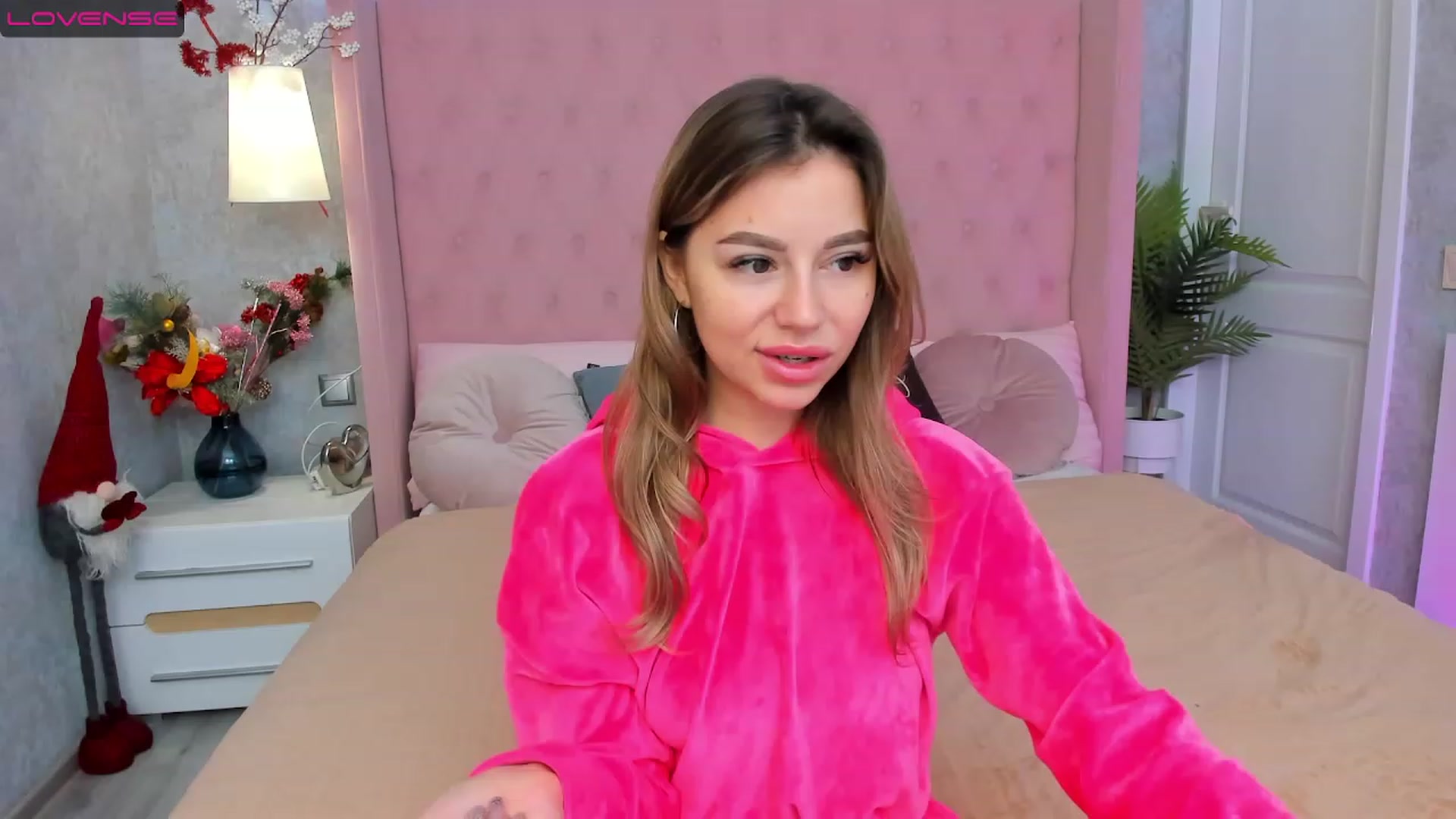 Gallery image thumbnail from SofiBloom's myfreecams stream on, 01/04/2023, 06:52 image 20 of 20