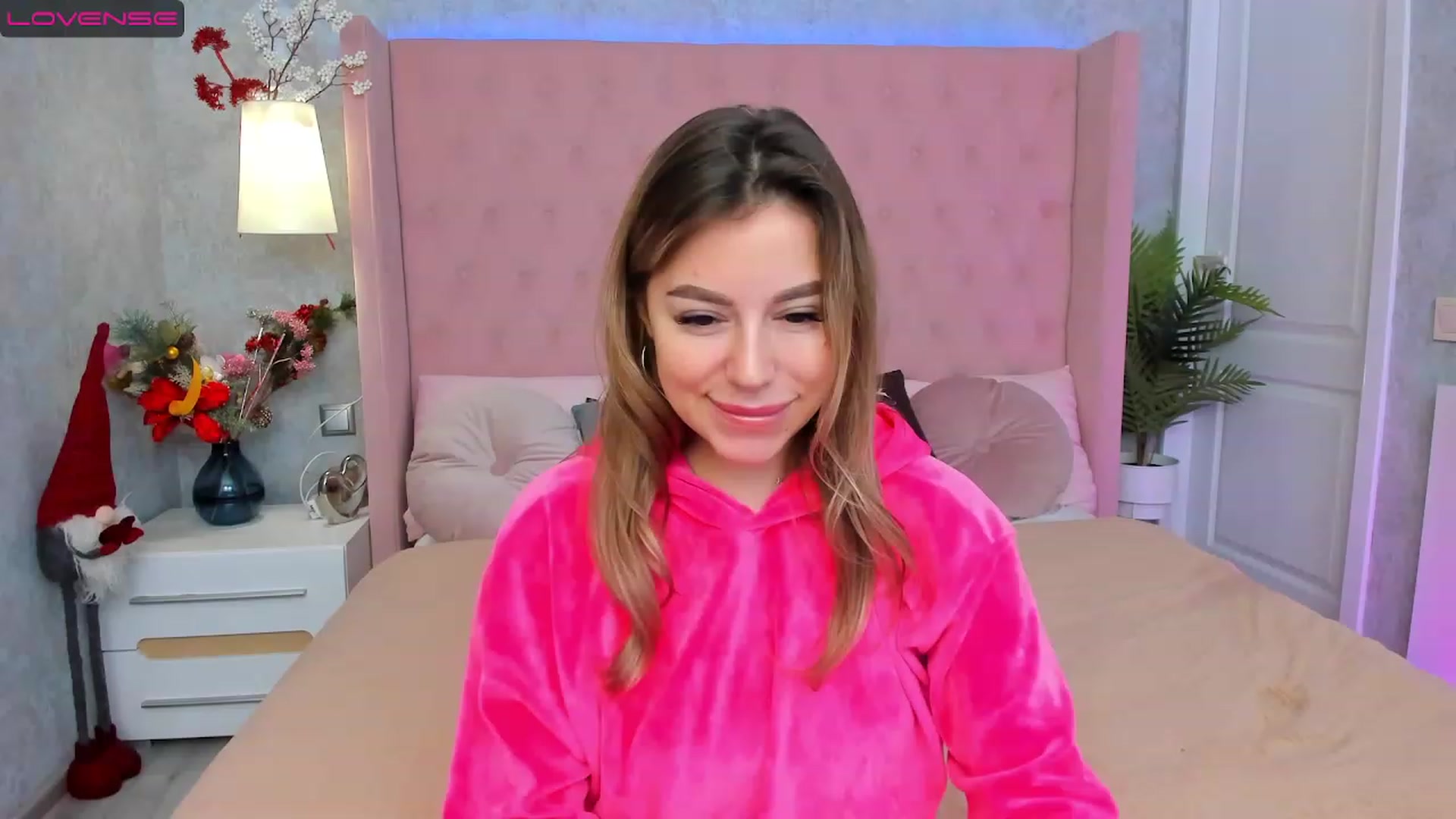 Gallery image thumbnail from SofiBloom's myfreecams stream on, 01/04/2023, 06:52 image 8 of 20