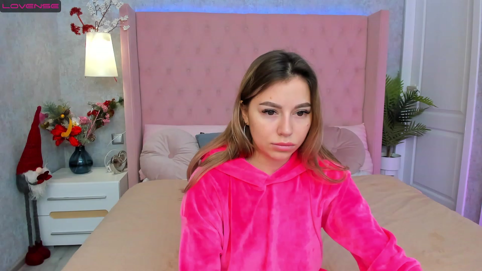 Gallery image thumbnail from SofiBloom's myfreecams stream on, 01/04/2023, 07:43 image 8 of 20