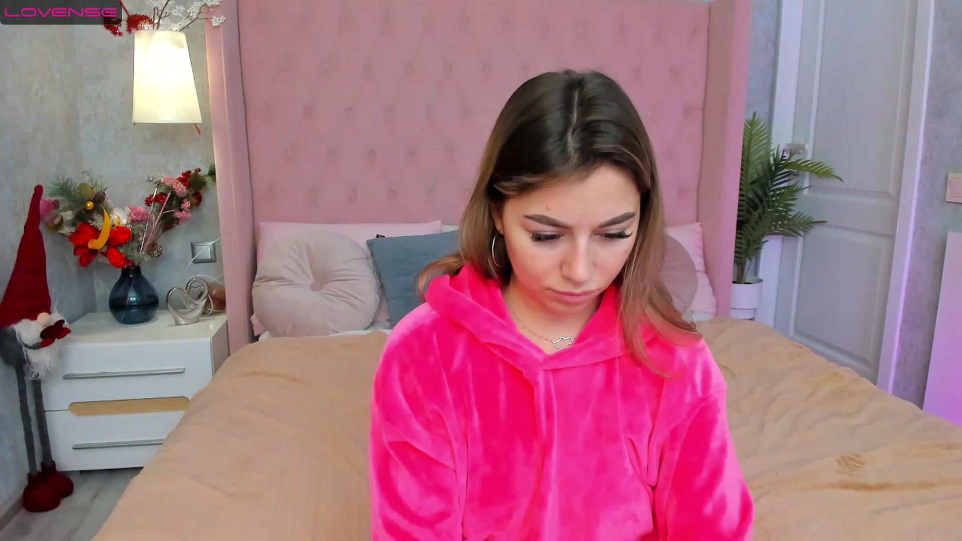 Gallery image thumbnail from SofiBloom's myfreecams stream on, 01/04/2023, 11:38 image 19 of 20