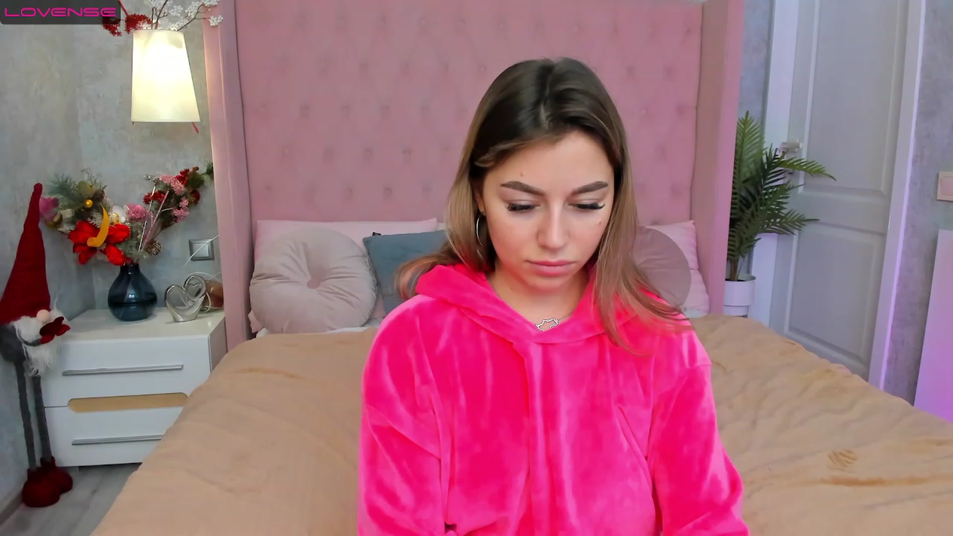 Gallery image thumbnail from SofiBloom's myfreecams stream on, 01/04/2023, 11:38 image 20 of 20