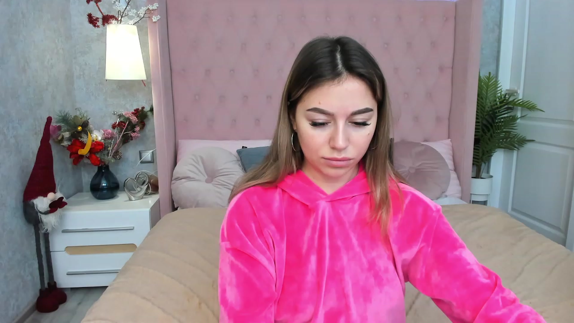 Gallery image thumbnail from SofiBloom's myfreecams stream on, 01/05/2023, 11:20 image 12 of 20