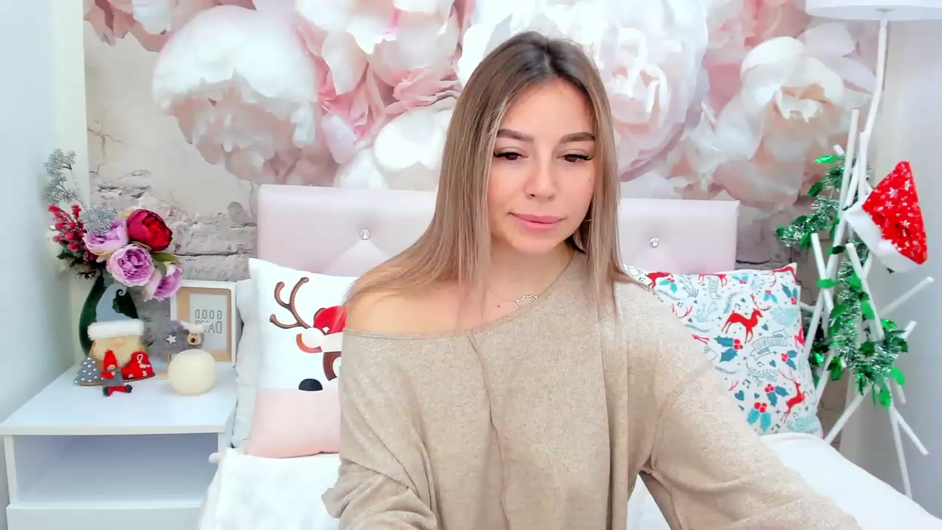 Gallery image thumbnail from SofiBloom's myfreecams stream on, 01/07/2023, 10:46 image 6 of 20