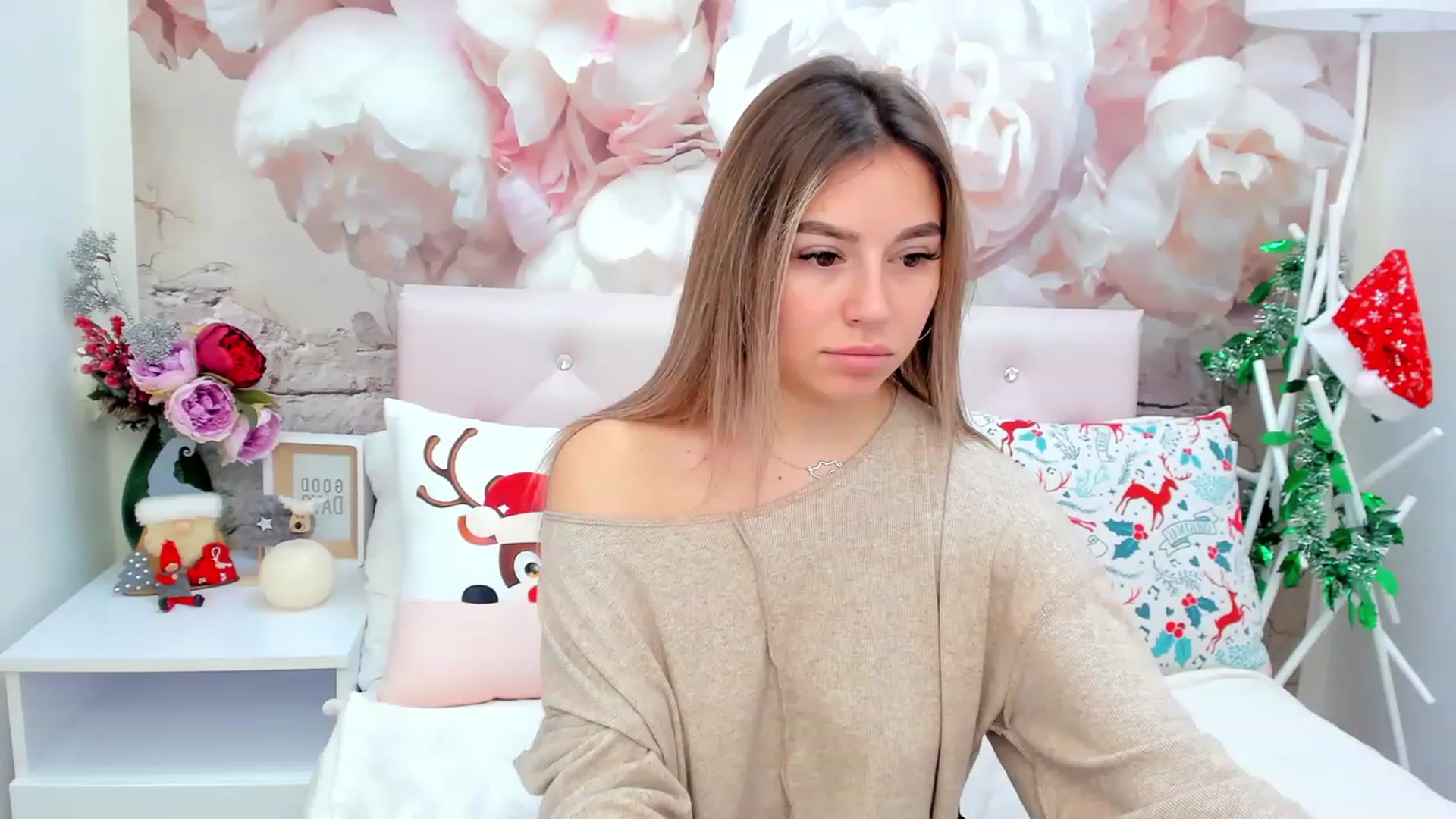 Gallery image thumbnail from SofiBloom's myfreecams stream on, 01/07/2023, 10:46 image 5 of 20