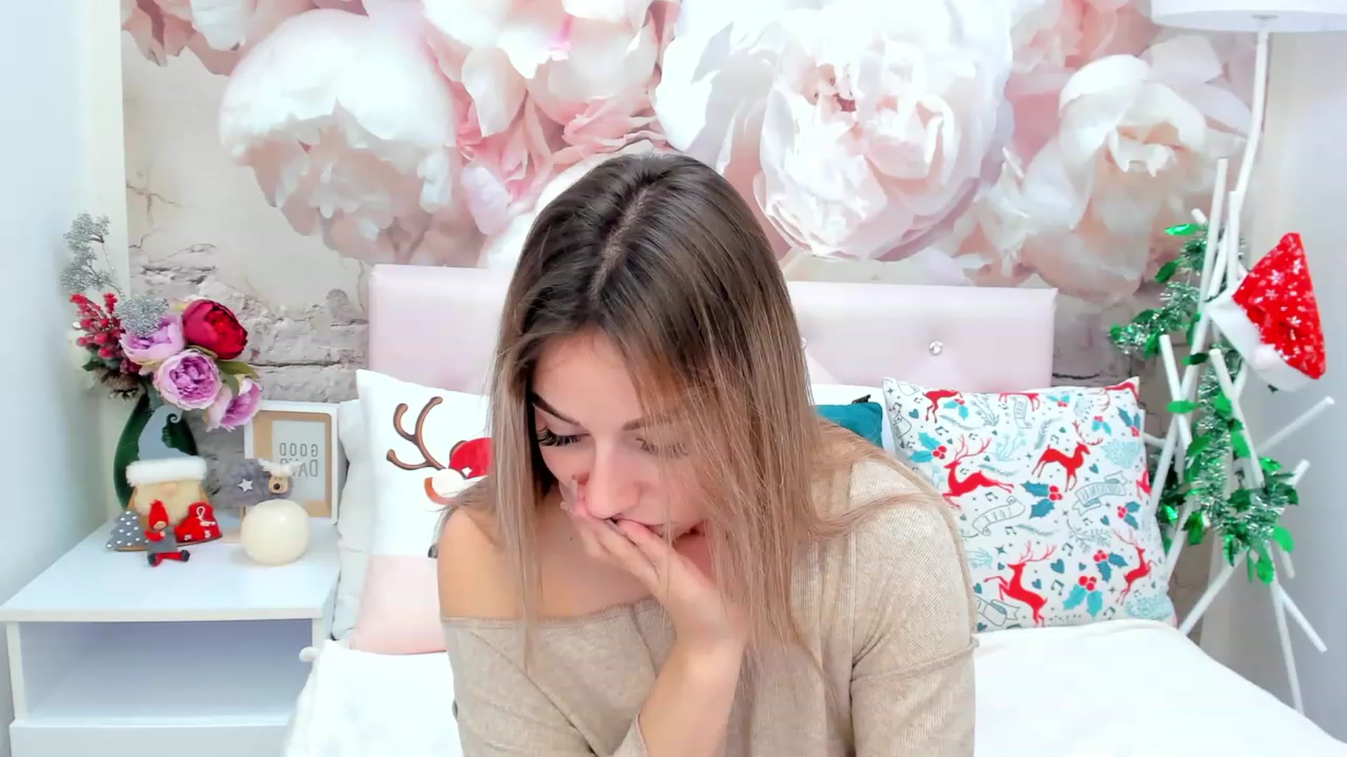 Gallery image thumbnail from SofiBloom's myfreecams stream on, 01/07/2023, 10:46 image 16 of 20