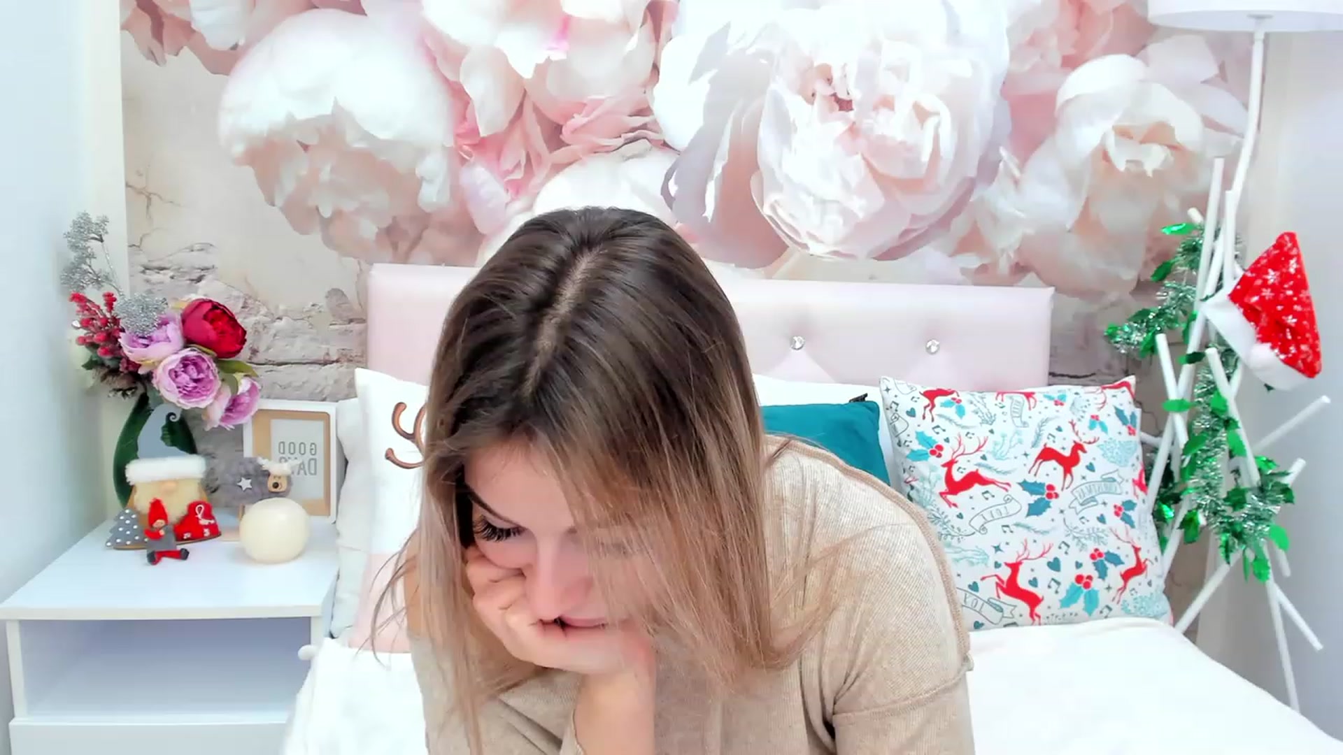 Gallery image thumbnail from SofiBloom's myfreecams stream on, 01/07/2023, 10:46 image 17 of 20