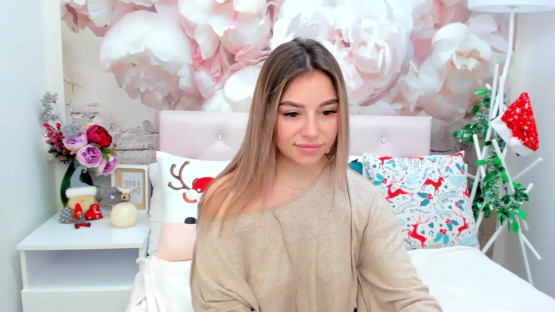 Gallery image thumbnail from SofiBloom's myfreecams stream on, 01/07/2023, 13:04 image 1 of 20