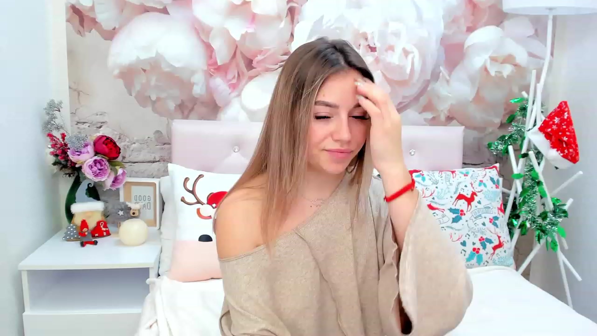 Gallery image thumbnail from SofiBloom's myfreecams stream on, 01/07/2023, 13:04 image 2 of 20