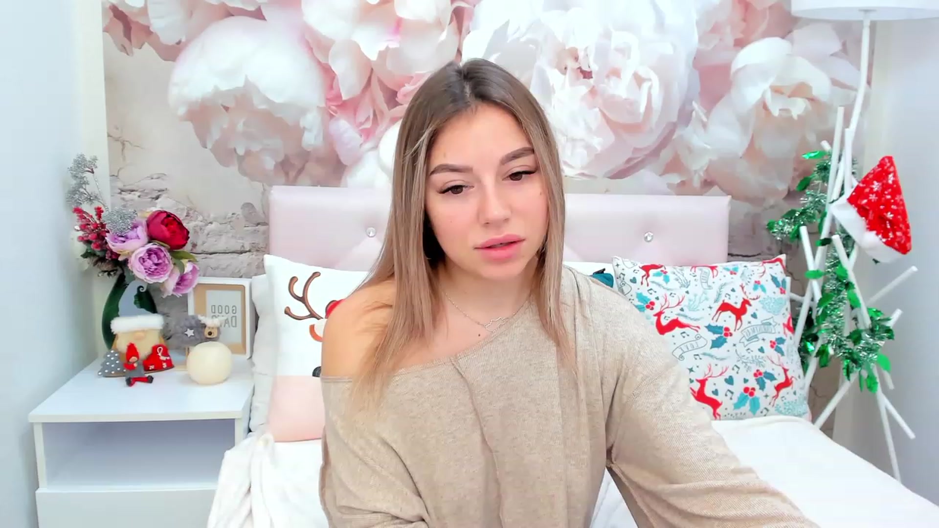 Gallery image thumbnail from SofiBloom's myfreecams stream on, 01/07/2023, 13:04 image 14 of 20