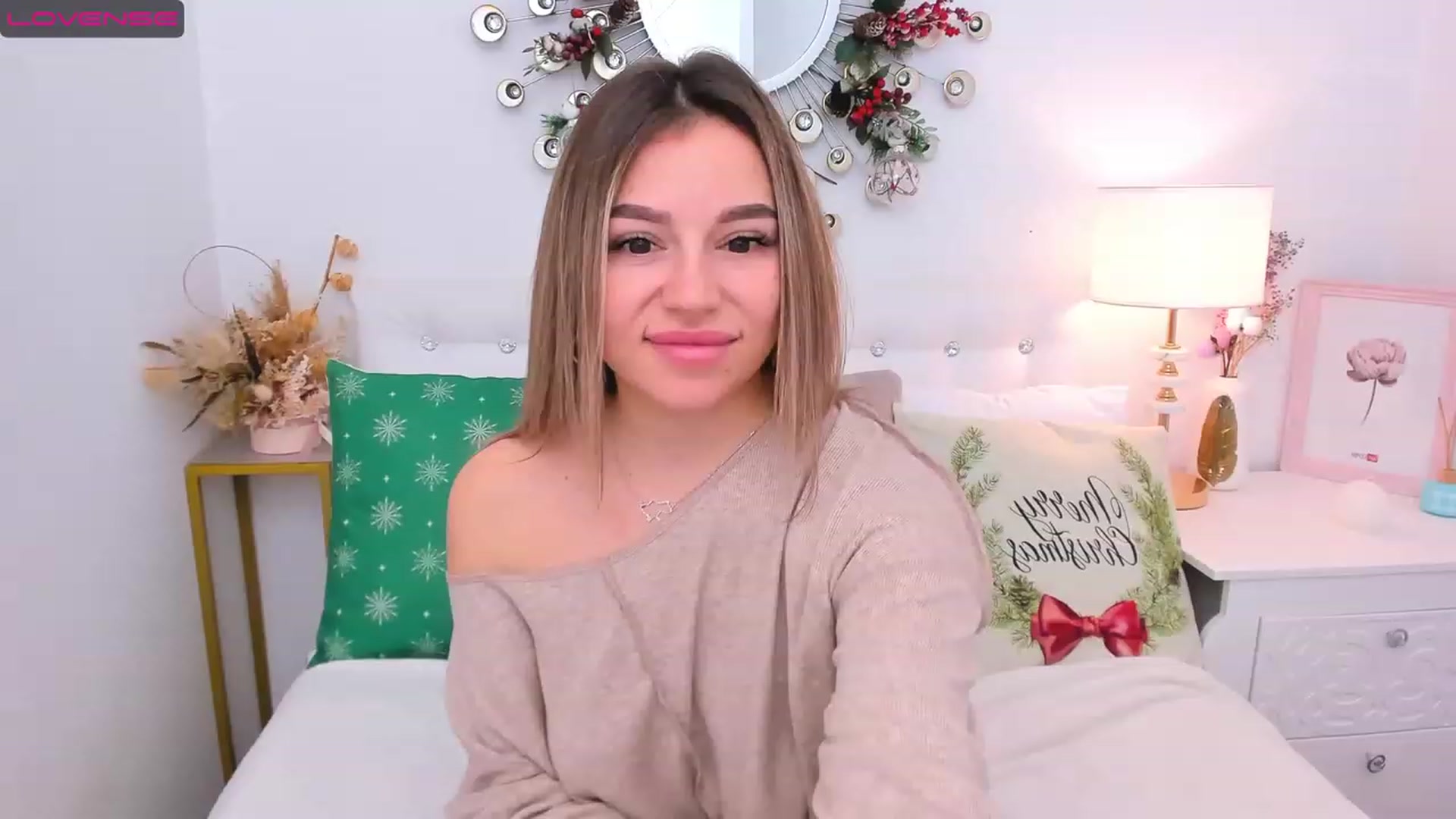 Gallery image thumbnail from SofiBloom's myfreecams stream on, 01/10/2023, 13:51 image 4 of 20