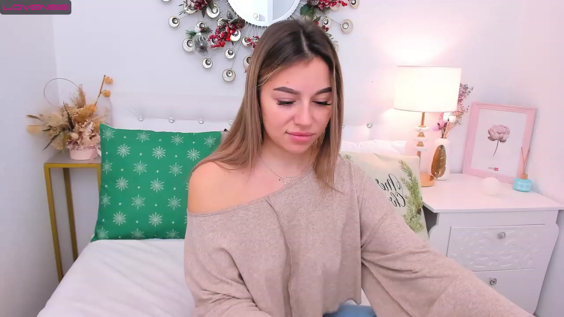 Gallery image thumbnail from SofiBloom's myfreecams stream on, 01/10/2023, 14:48 image 11 of 20